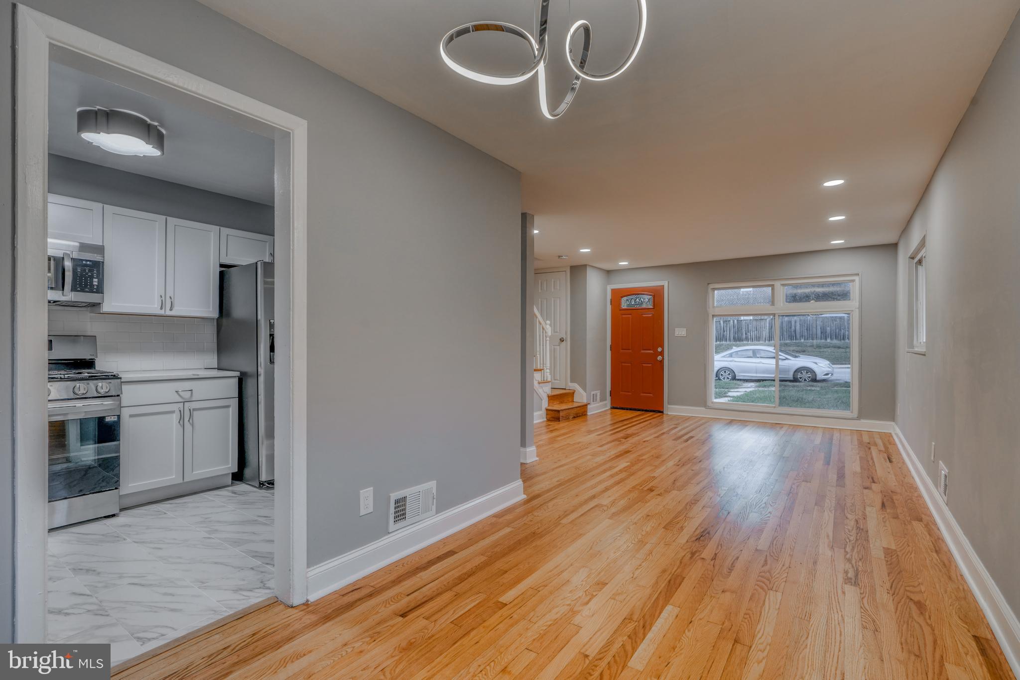 WINSTON GOVANS - Residential