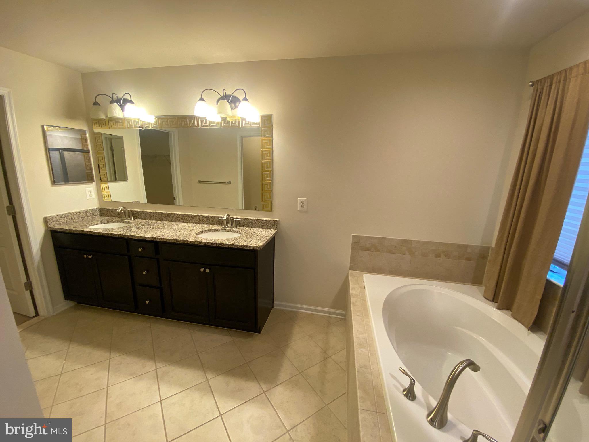 BOYERS RIDGE - Residential Lease