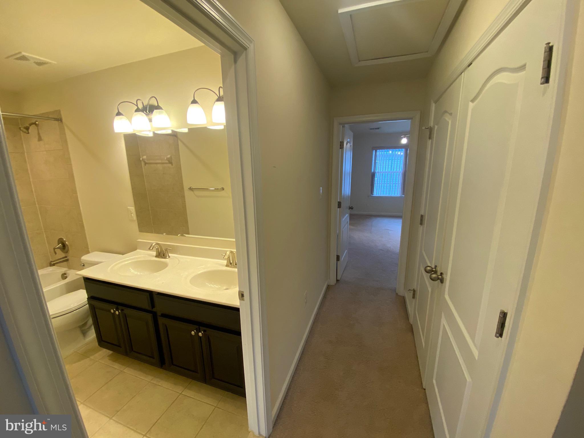 BOYERS RIDGE - Residential Lease