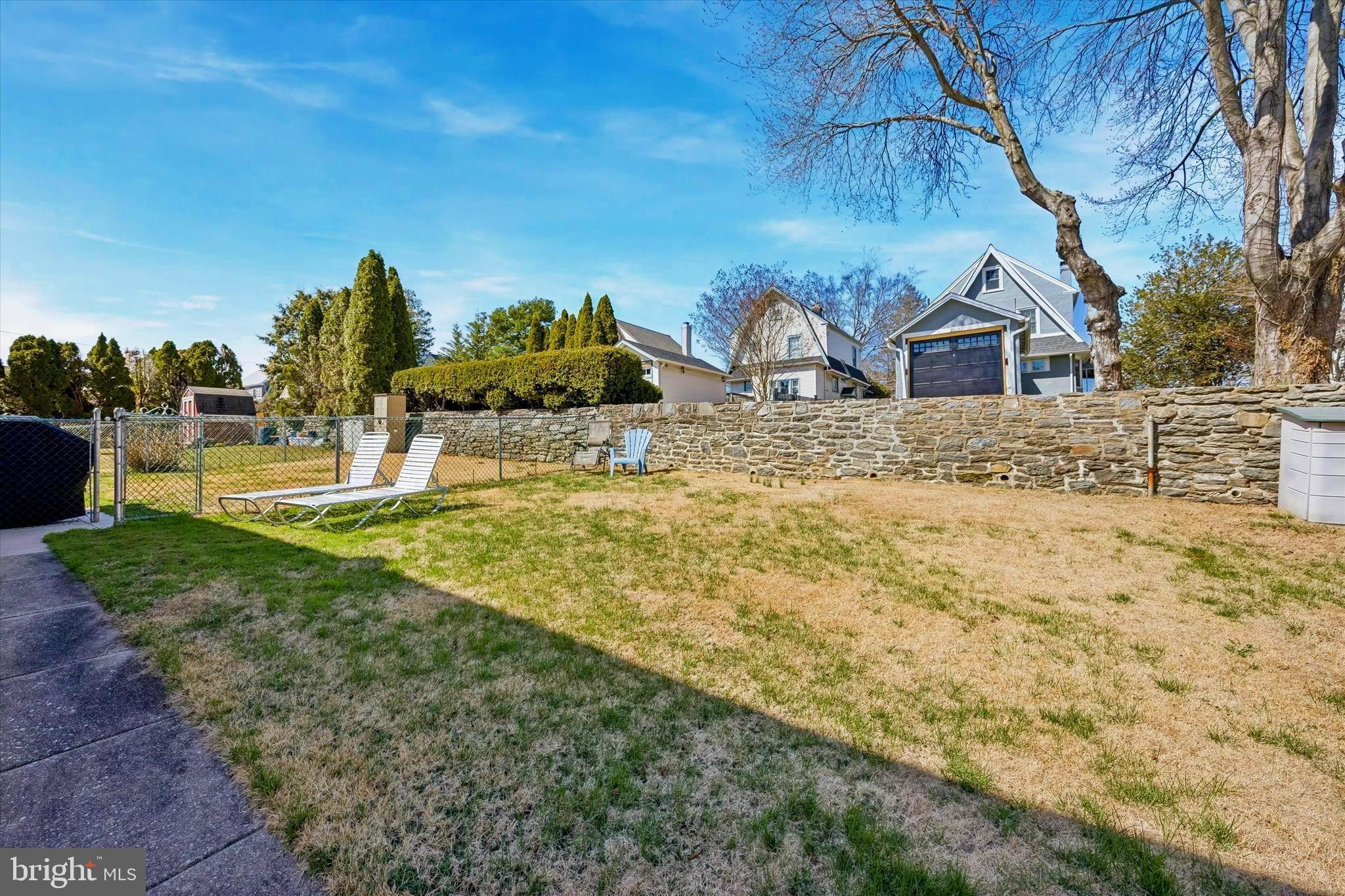 MERWOOD PARK - Residential