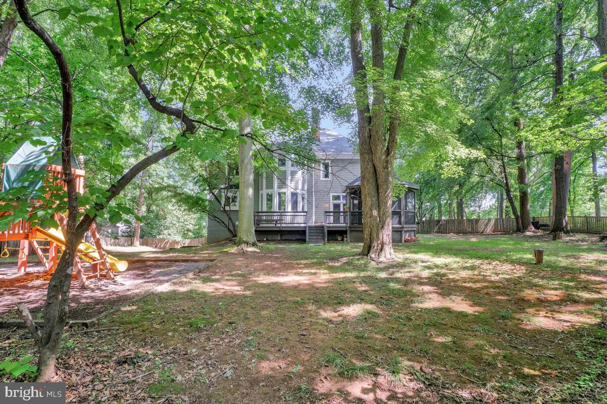 SENECA KNOLL - Residential Lease