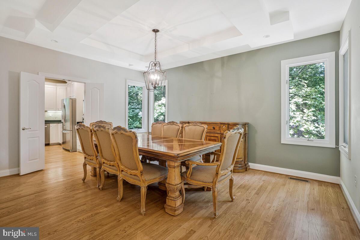 SENECA KNOLL - Residential Lease