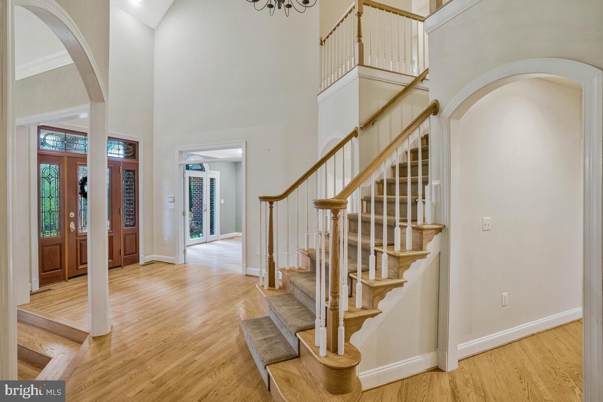 SENECA KNOLL - Residential Lease