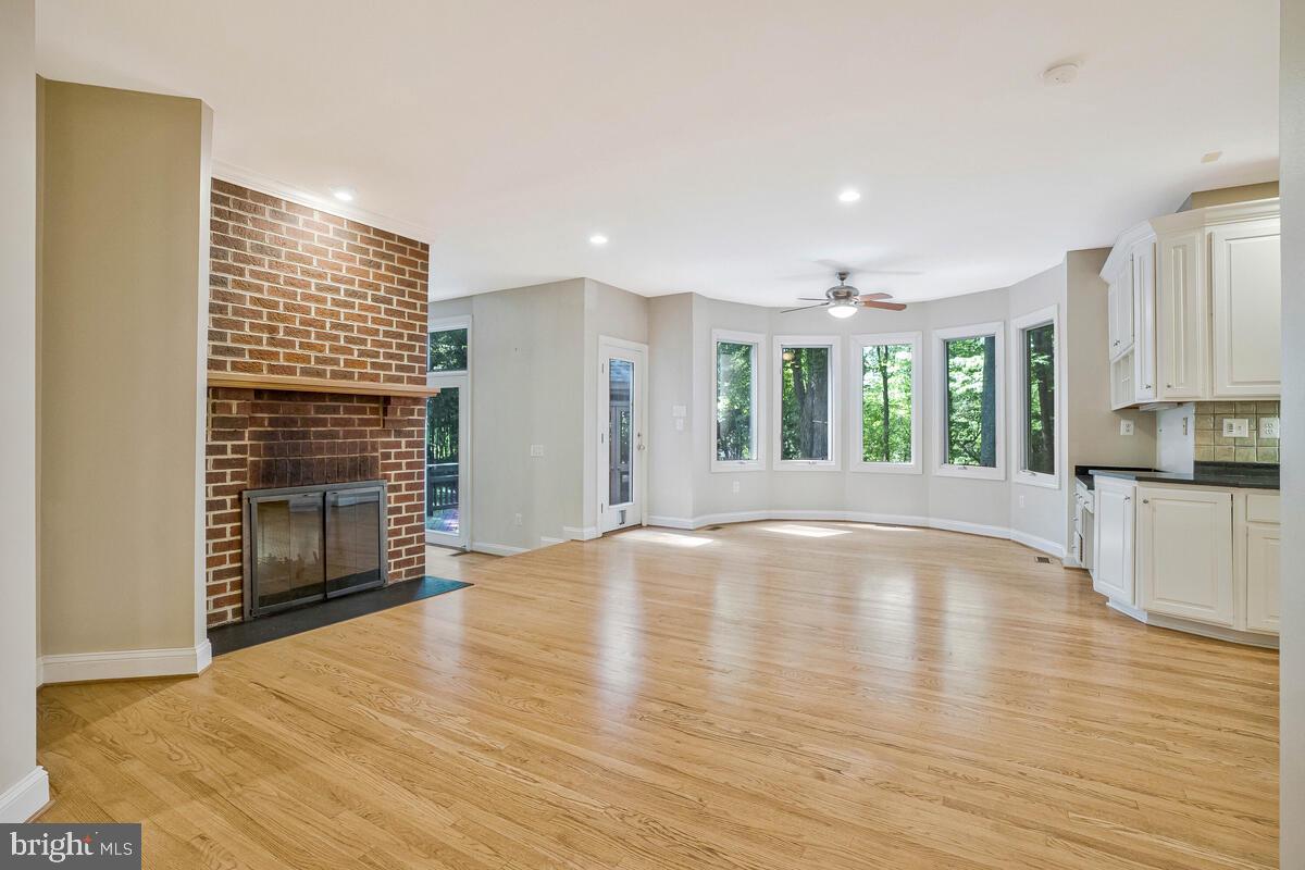 SENECA KNOLL - Residential Lease