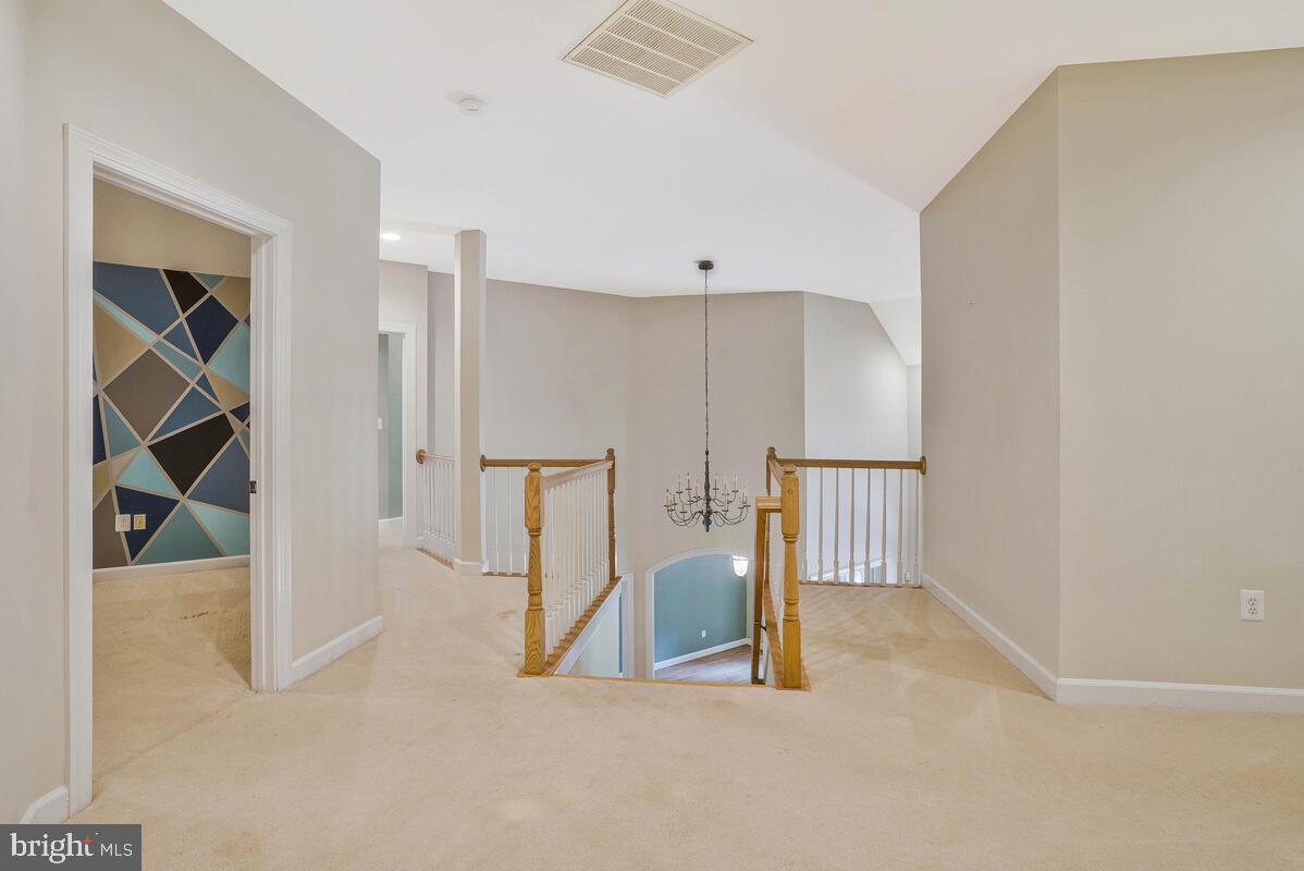 SENECA KNOLL - Residential Lease