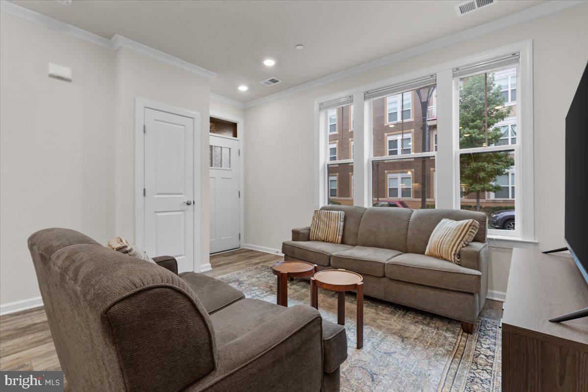 KINCORA - Residential