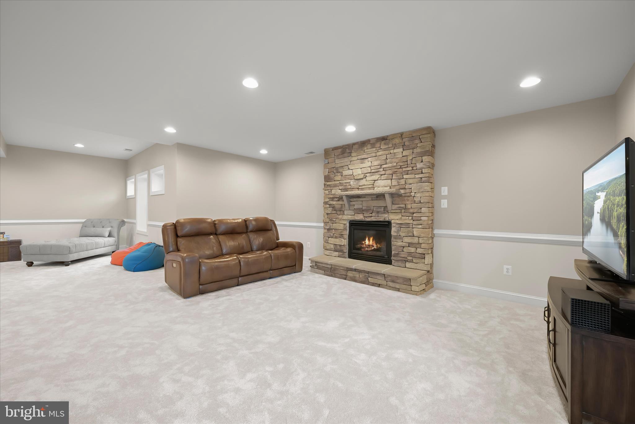 PINDELL WOODS - Residential