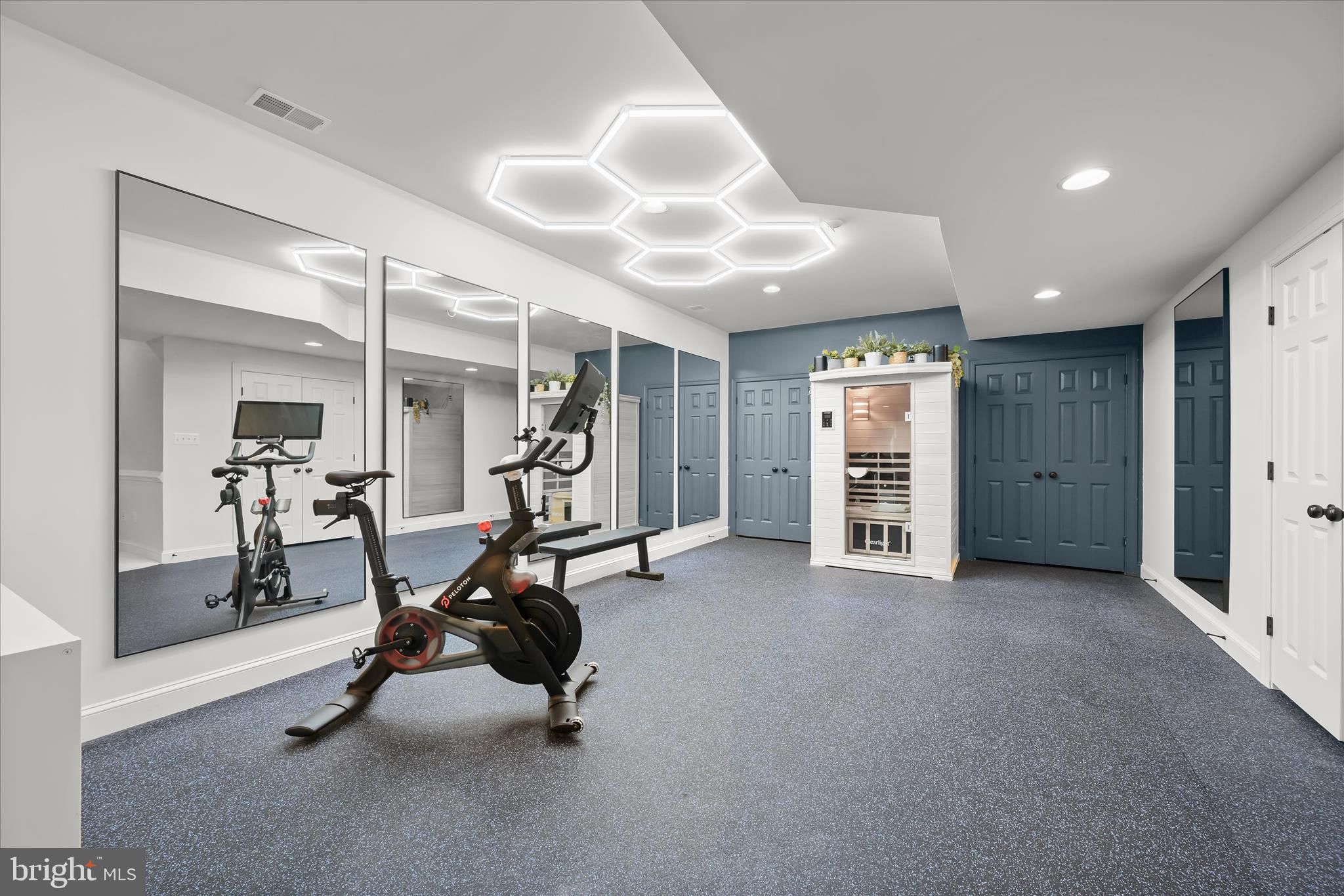 PINDELL WOODS - Residential