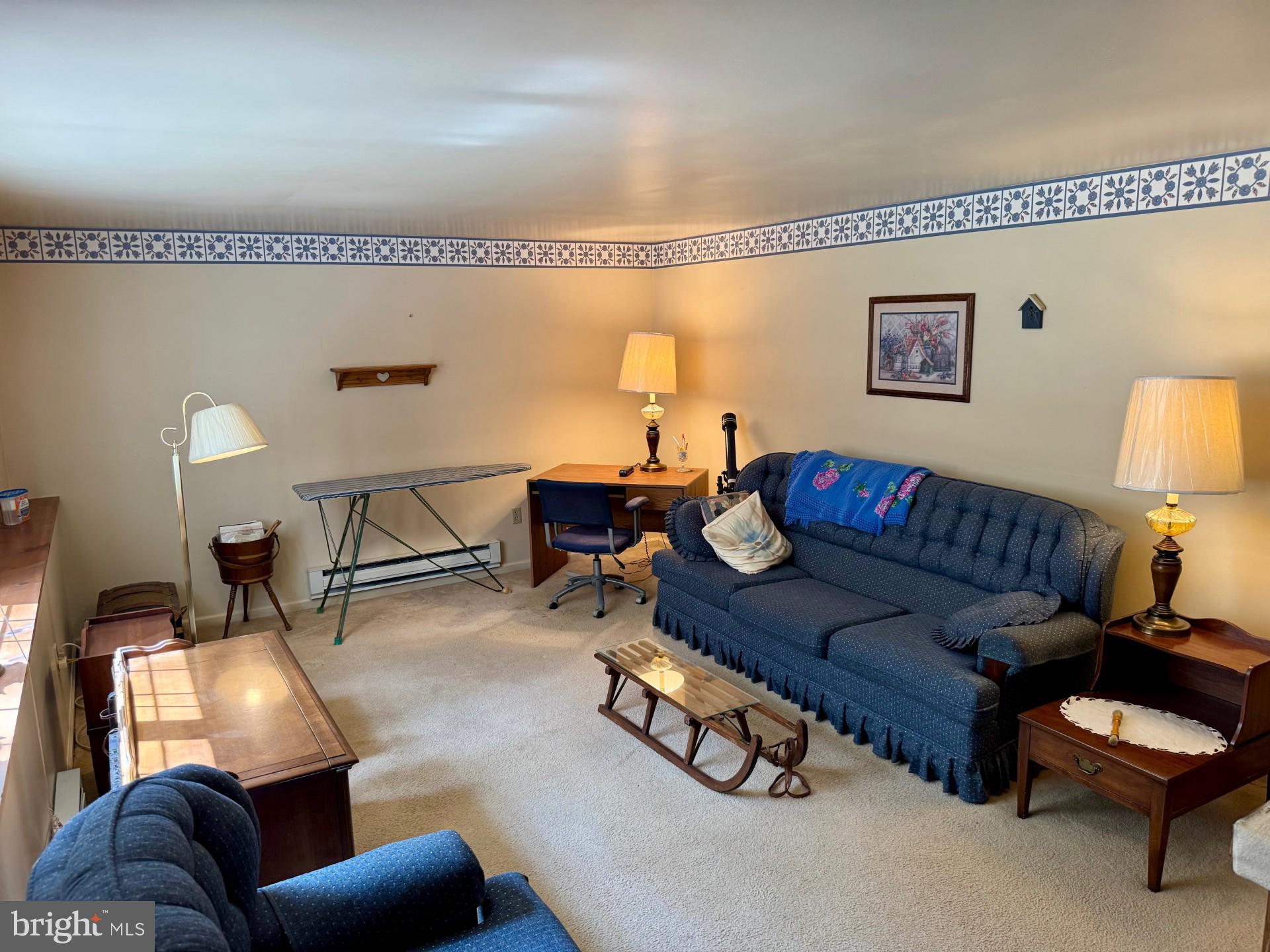 YORKTOWNE - Residential