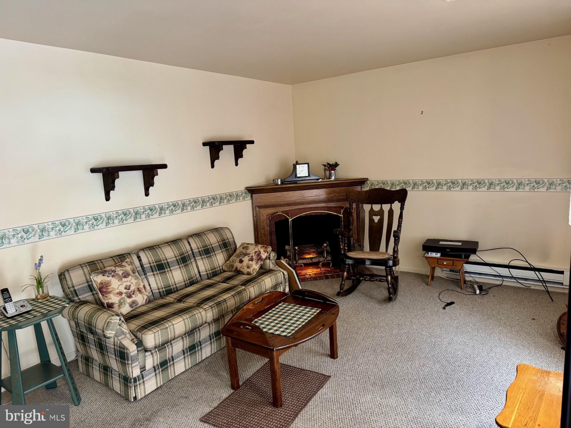 YORKTOWNE - Residential