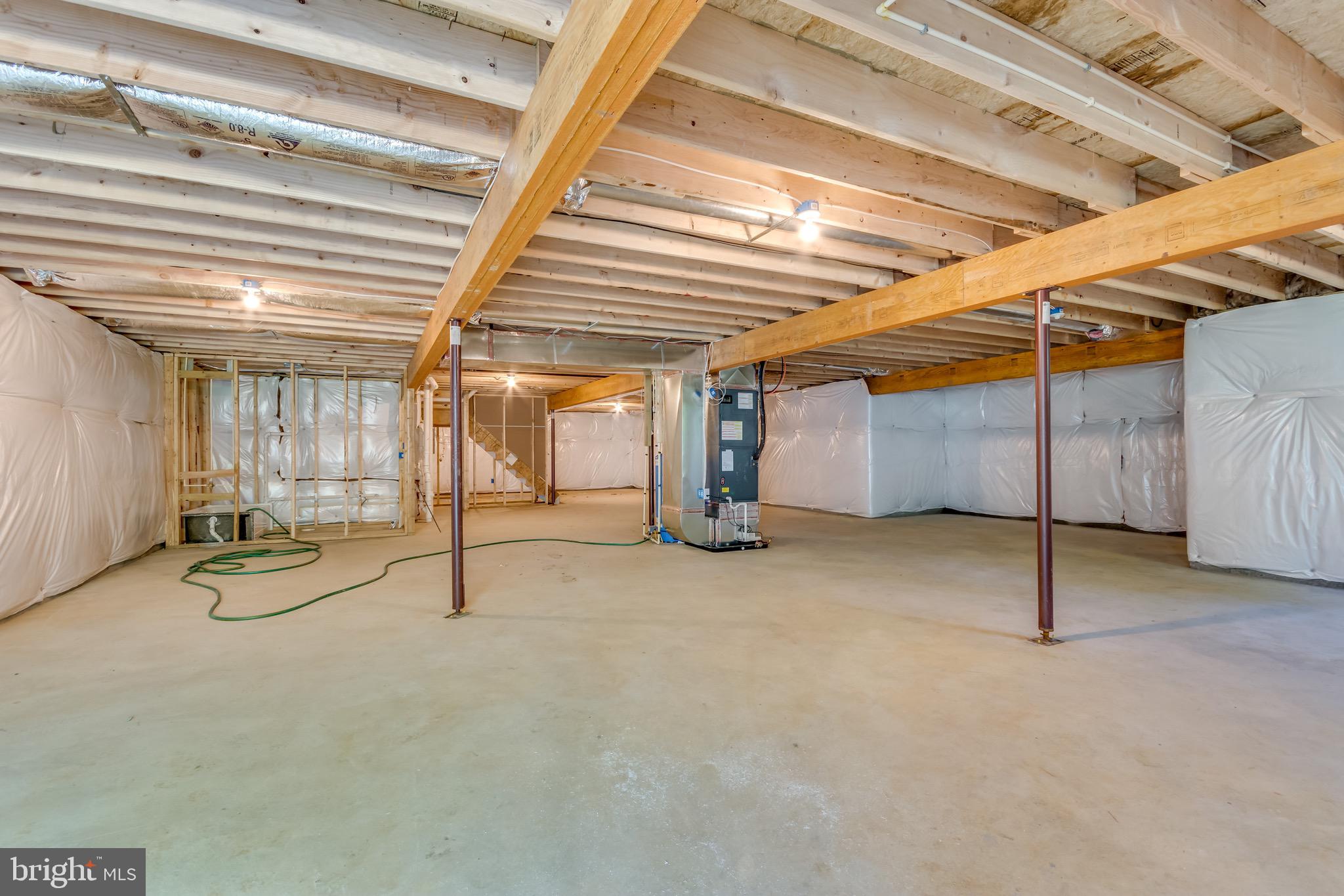 WINDFALL ACRES - Residential