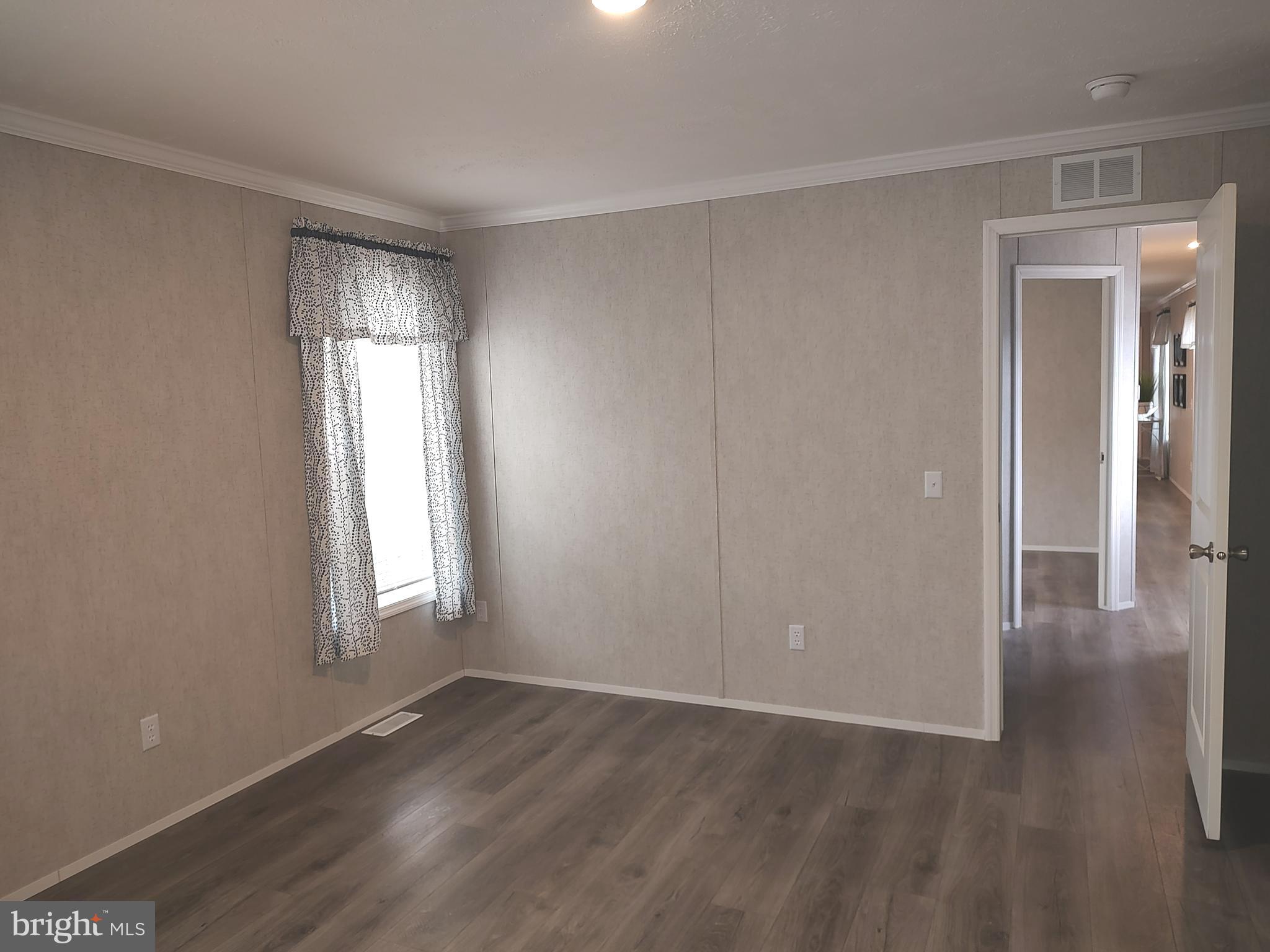 COLONIAL EAST MHP - Residential