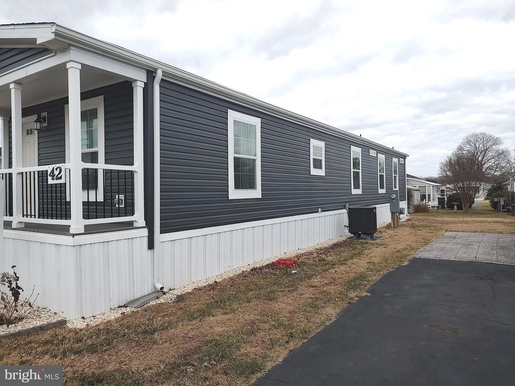 Photo of 42 Colonial Ln, REHOBOTH BEACH, DE 19971 (MLS # DESU2101984)