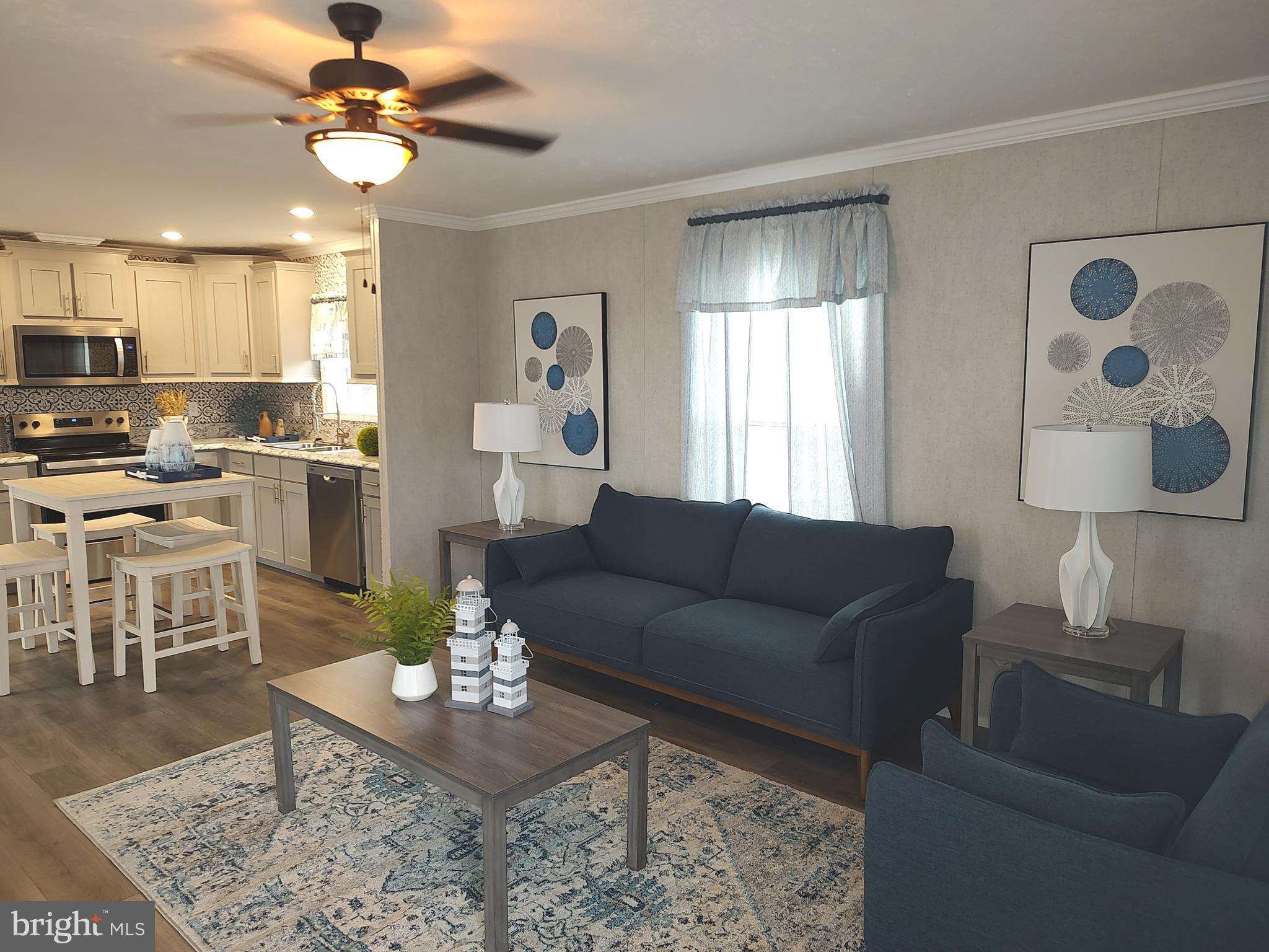 COLONIAL EAST MHP - Residential