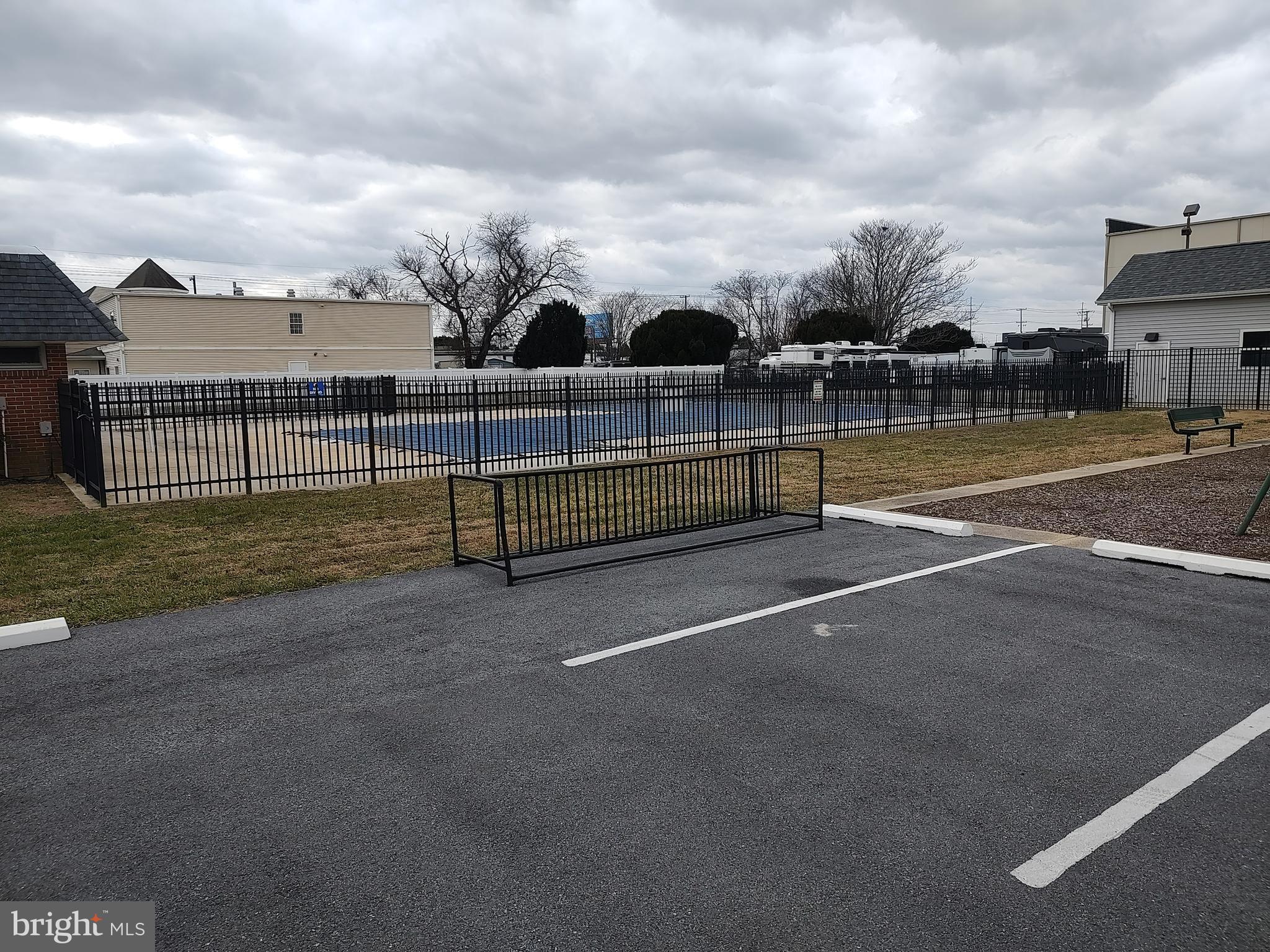 COLONIAL EAST MHP - Residential