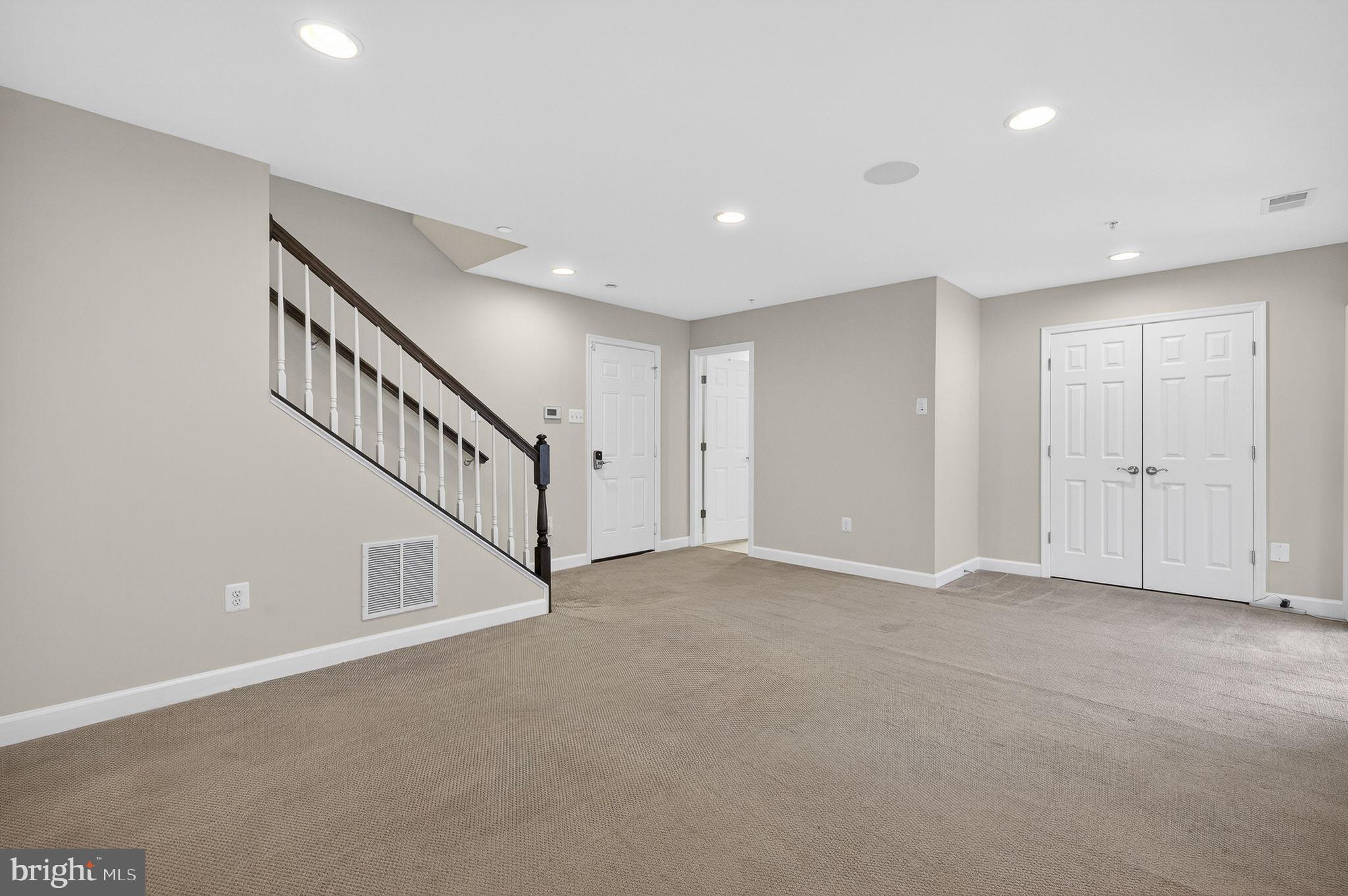 BRICK YARD STATION - Residential