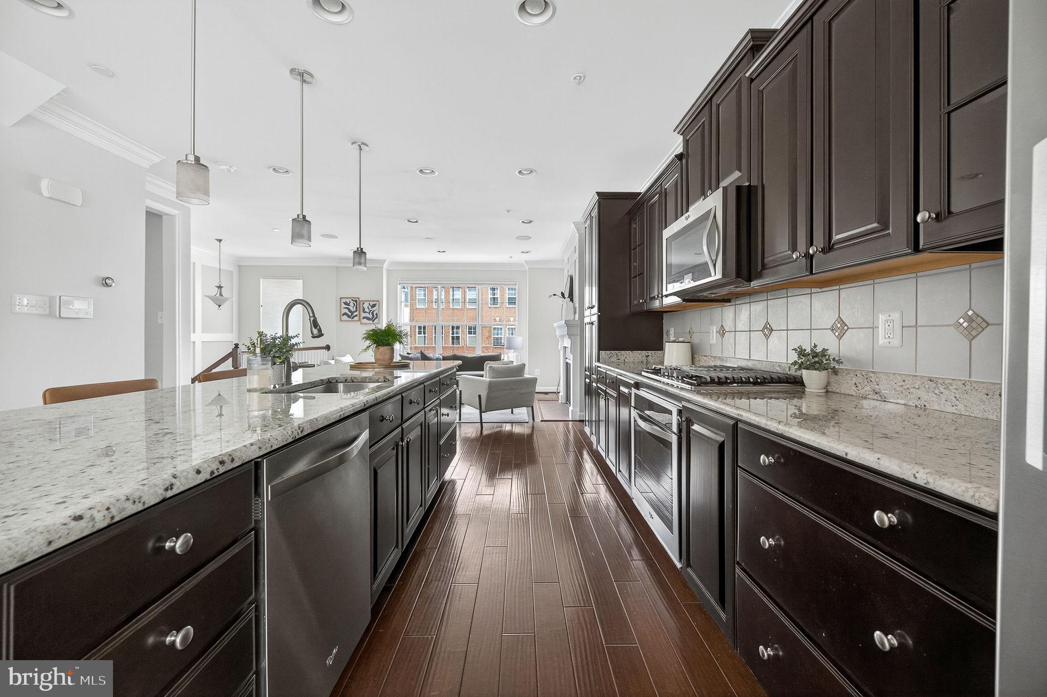 BRICK YARD STATION - Residential