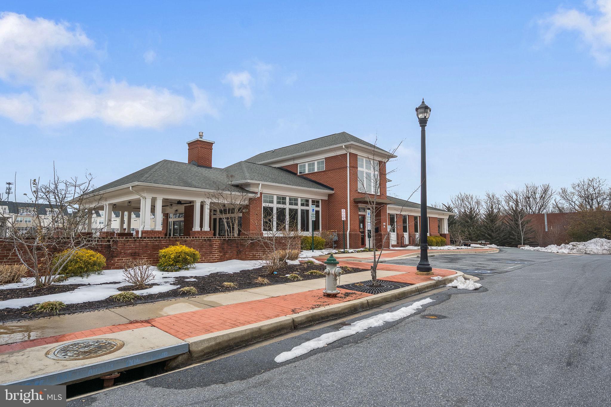 BRICK YARD STATION - Residential