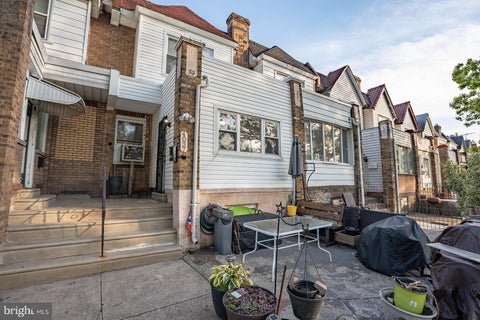 Townhouse For Sale - 4037 E Roosevelt Boulevard<br/> PHILADELPHIA, PA 19124