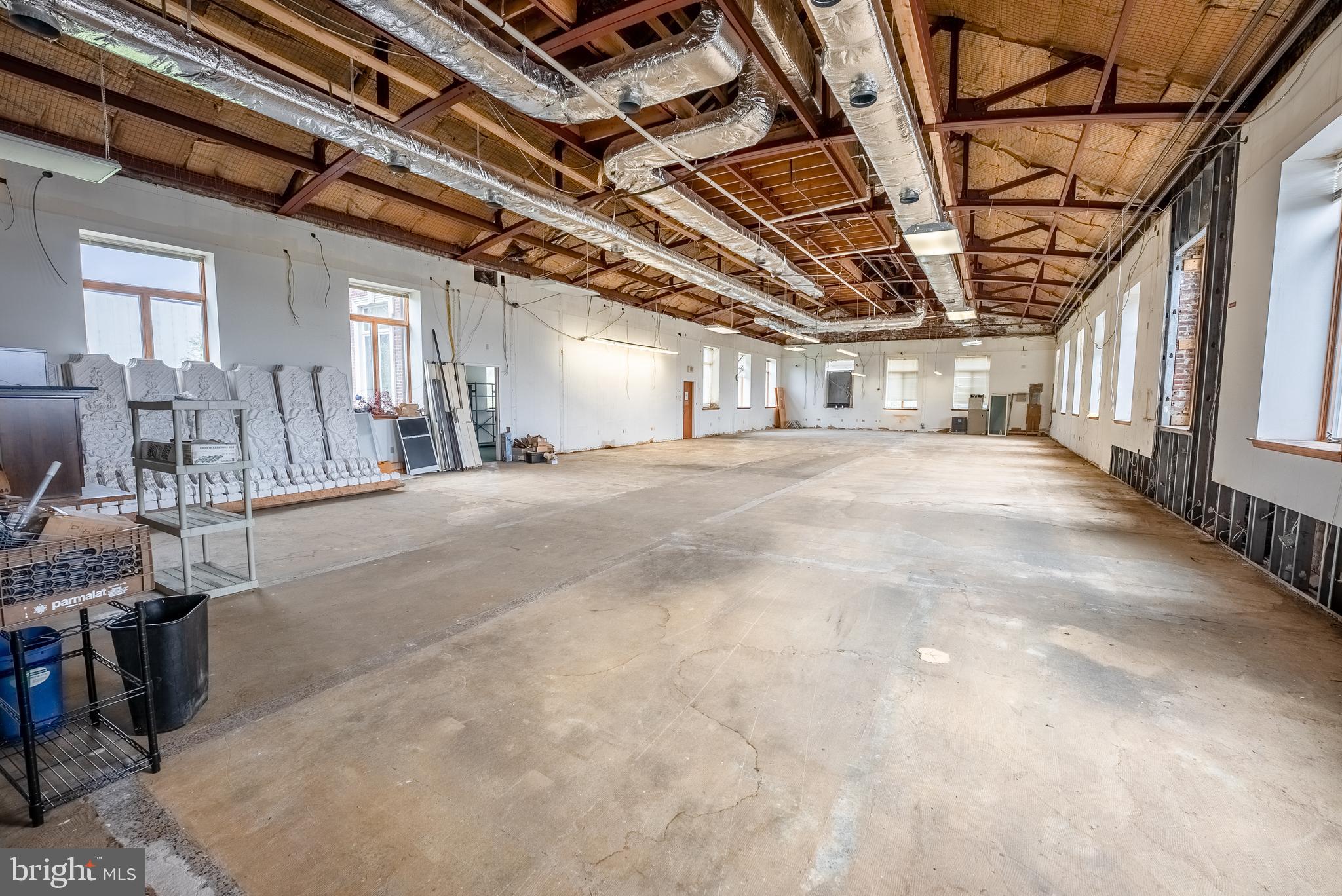 2708 COMMERCE WAY 202