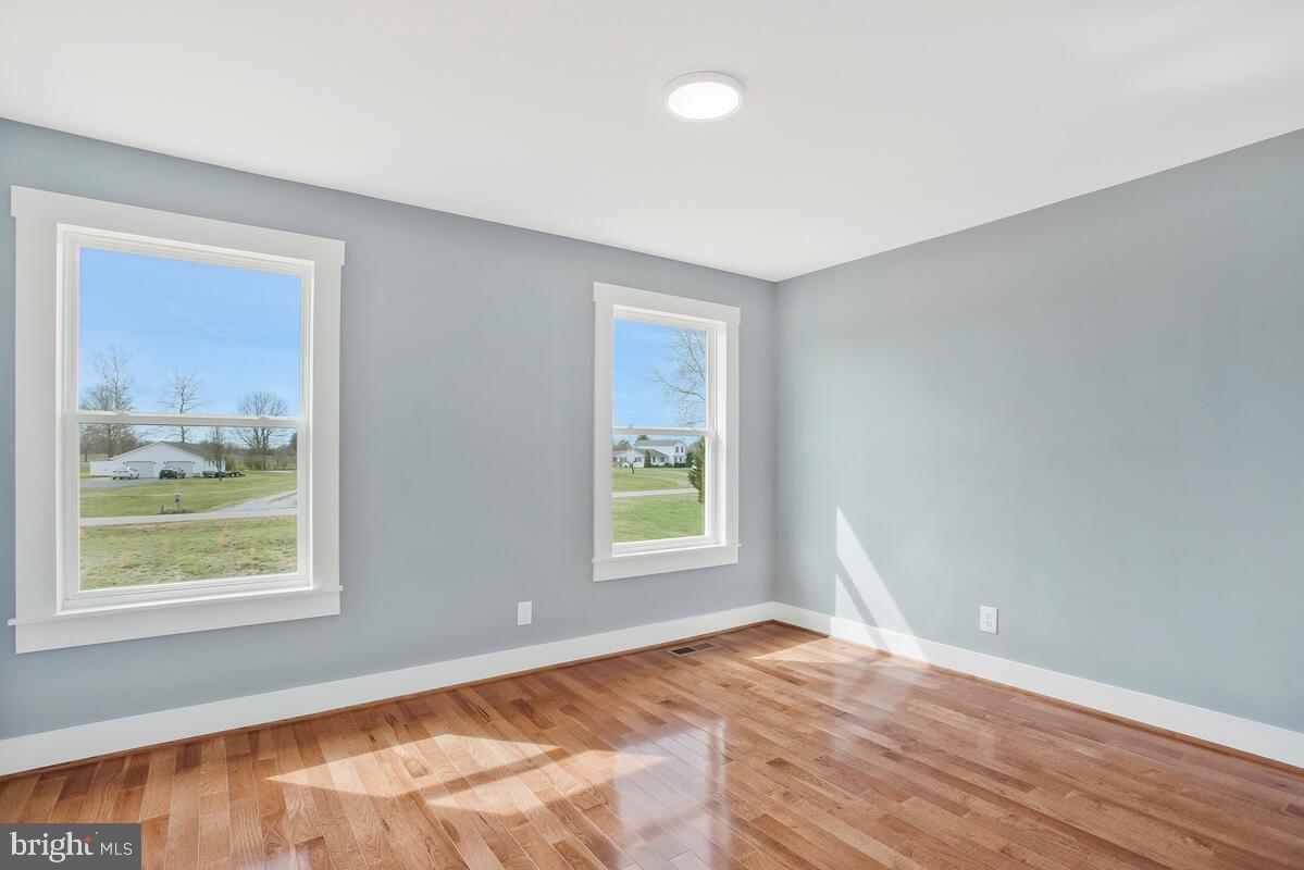 GRAYTON MANOR - Residential