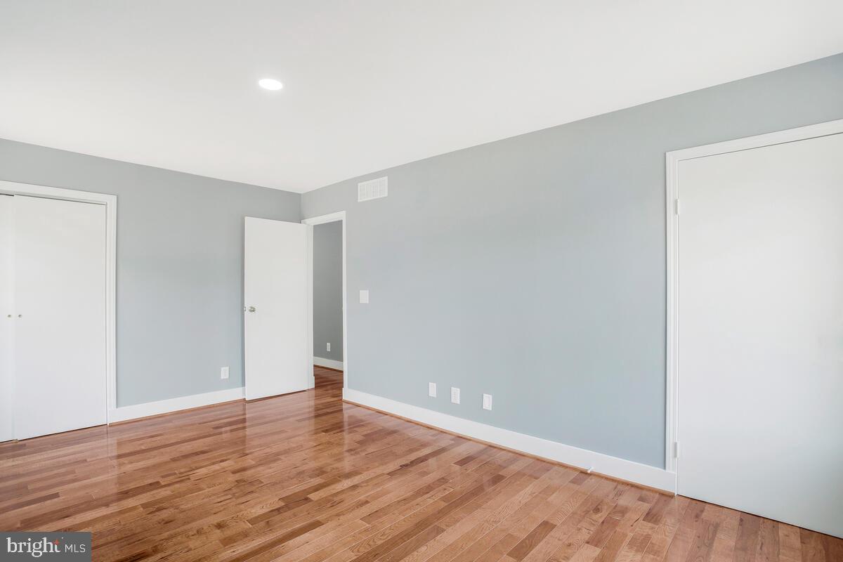 GRAYTON MANOR - Residential