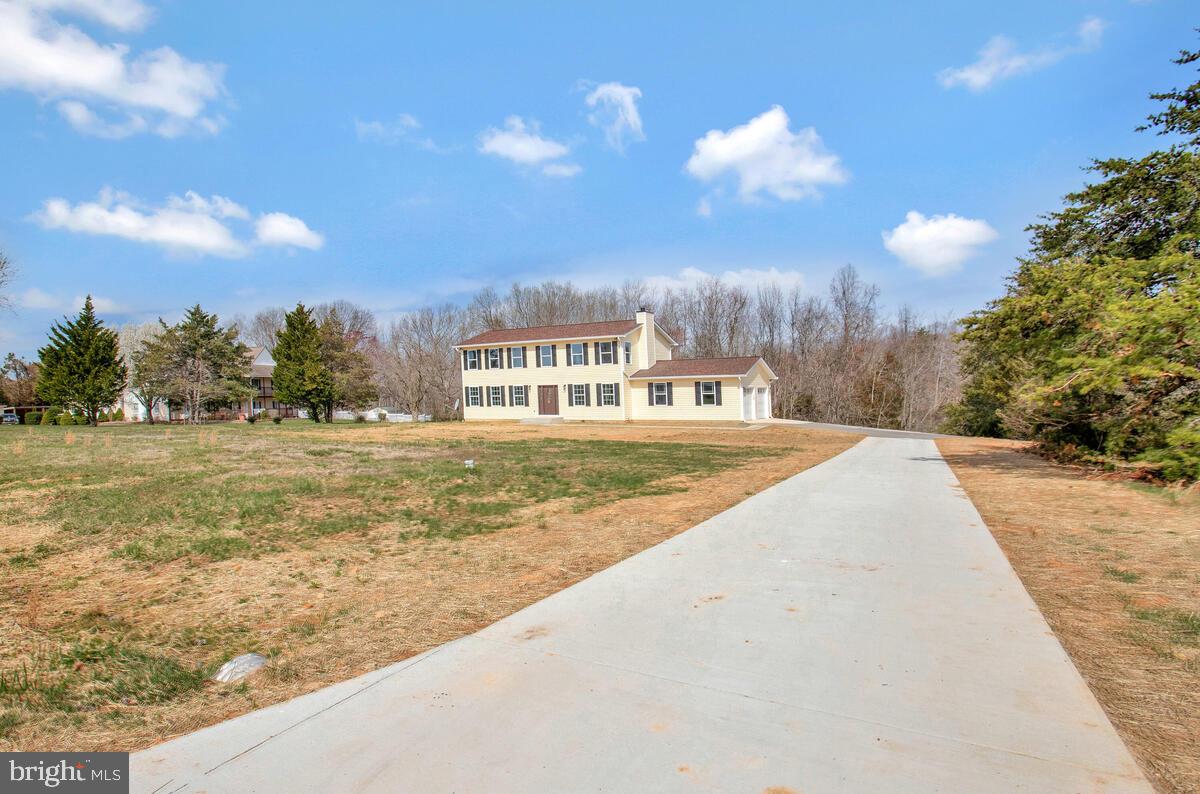 GRAYTON MANOR - Residential