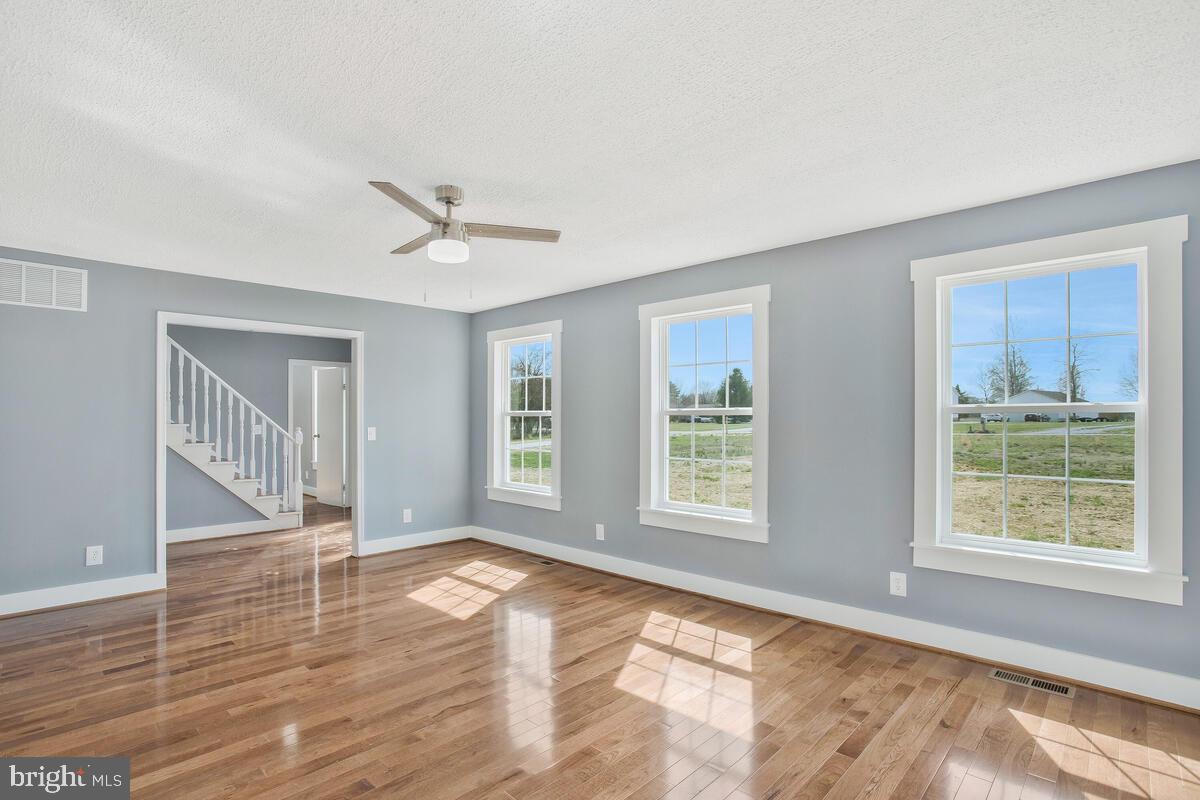 GRAYTON MANOR - Residential