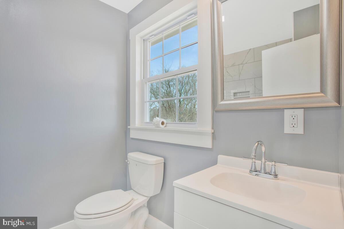 GRAYTON MANOR - Residential