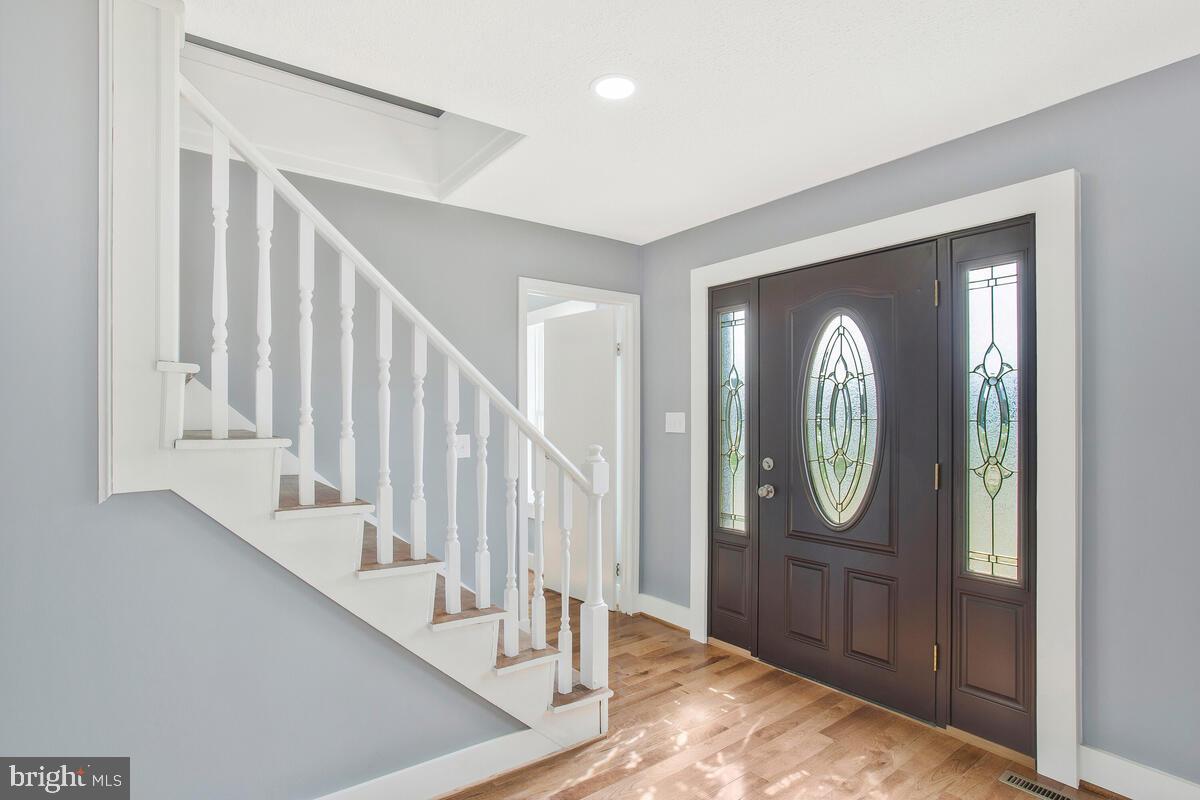 GRAYTON MANOR - Residential