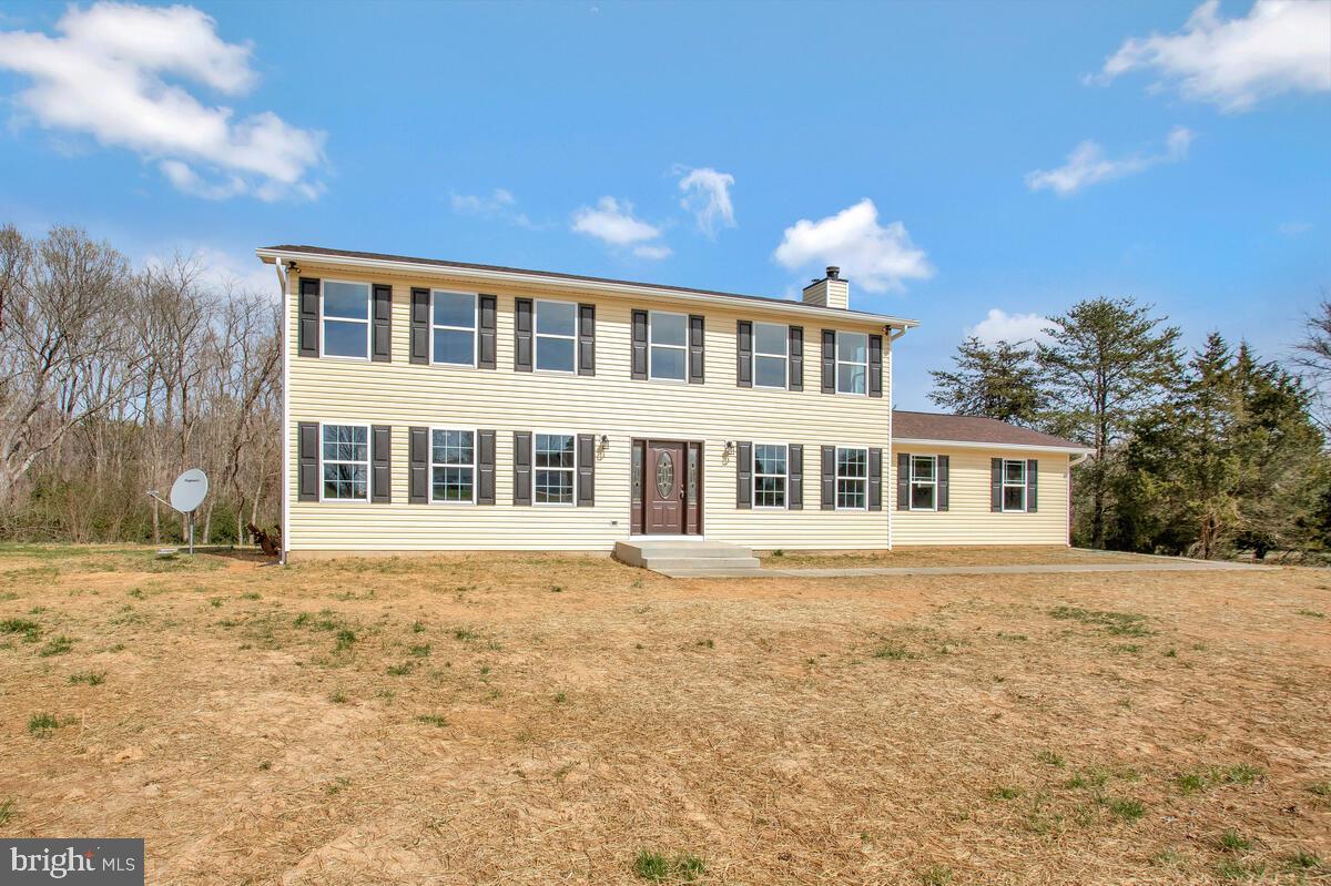 GRAYTON MANOR - Residential