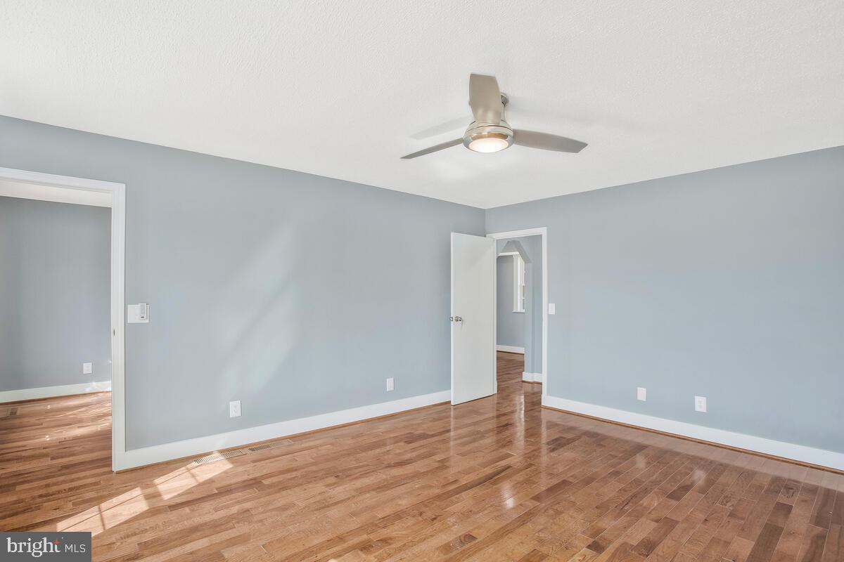 GRAYTON MANOR - Residential