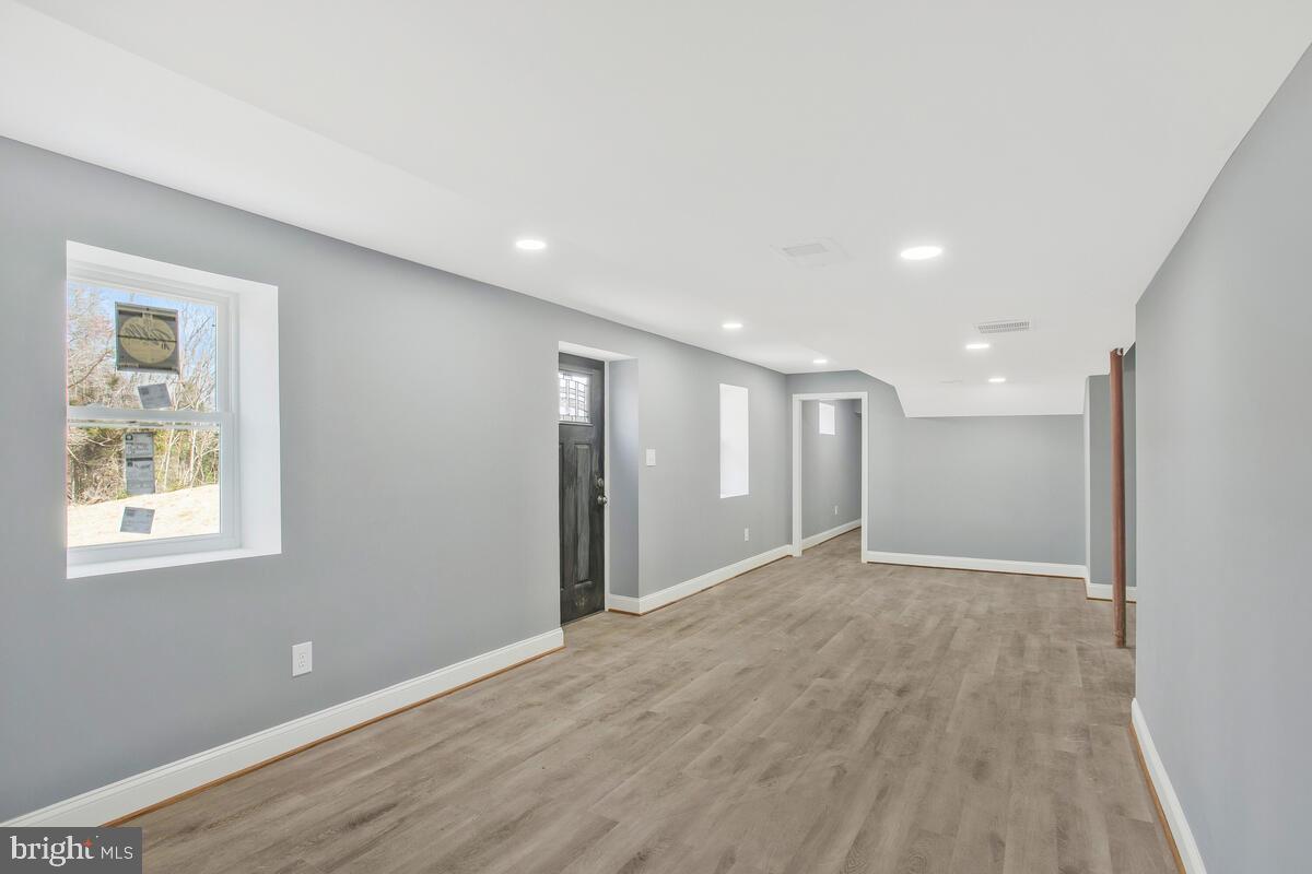 GRAYTON MANOR - Residential