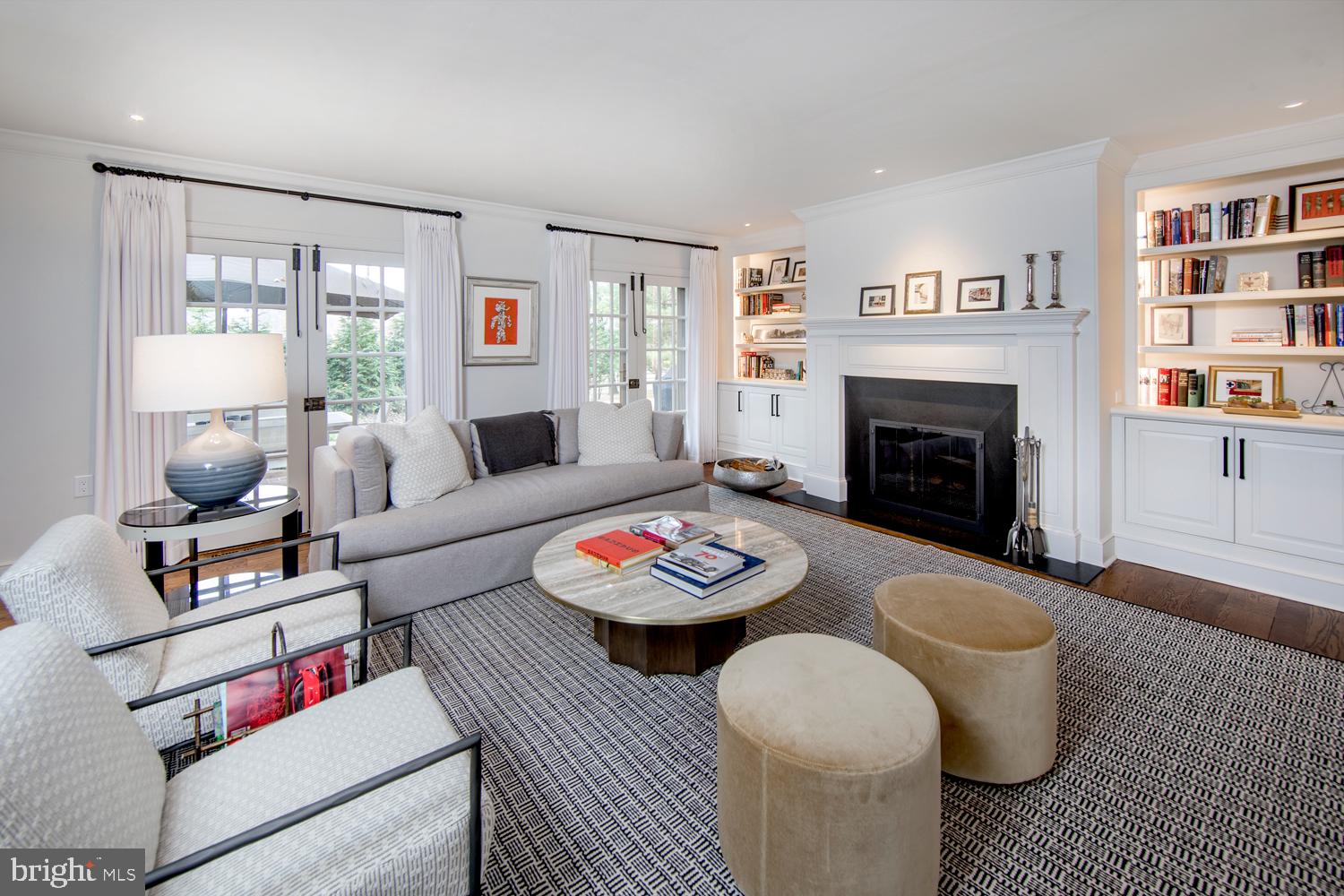 STONEHENGE - Residential