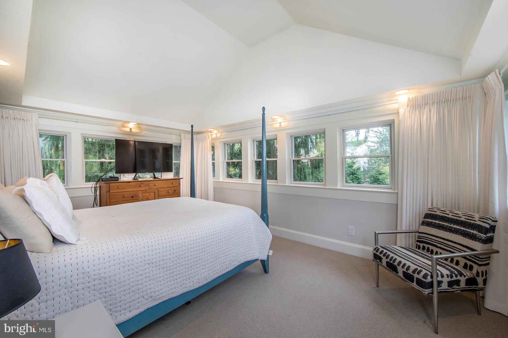 STONEHENGE - Residential