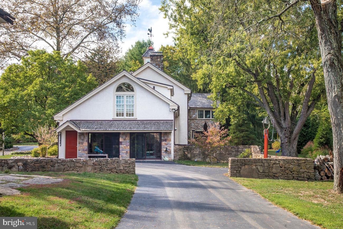 STONEHENGE - Residential