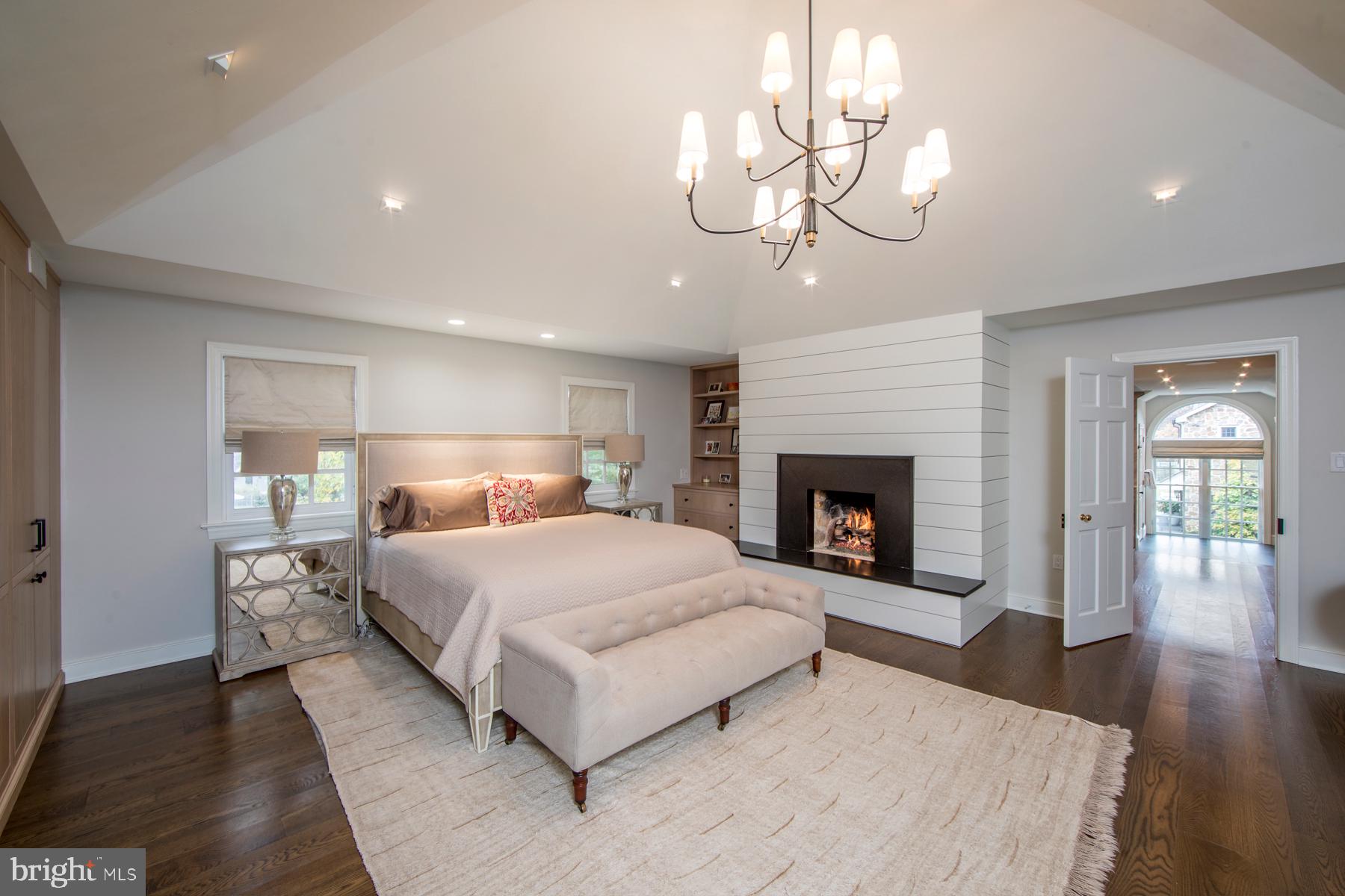 STONEHENGE - Residential