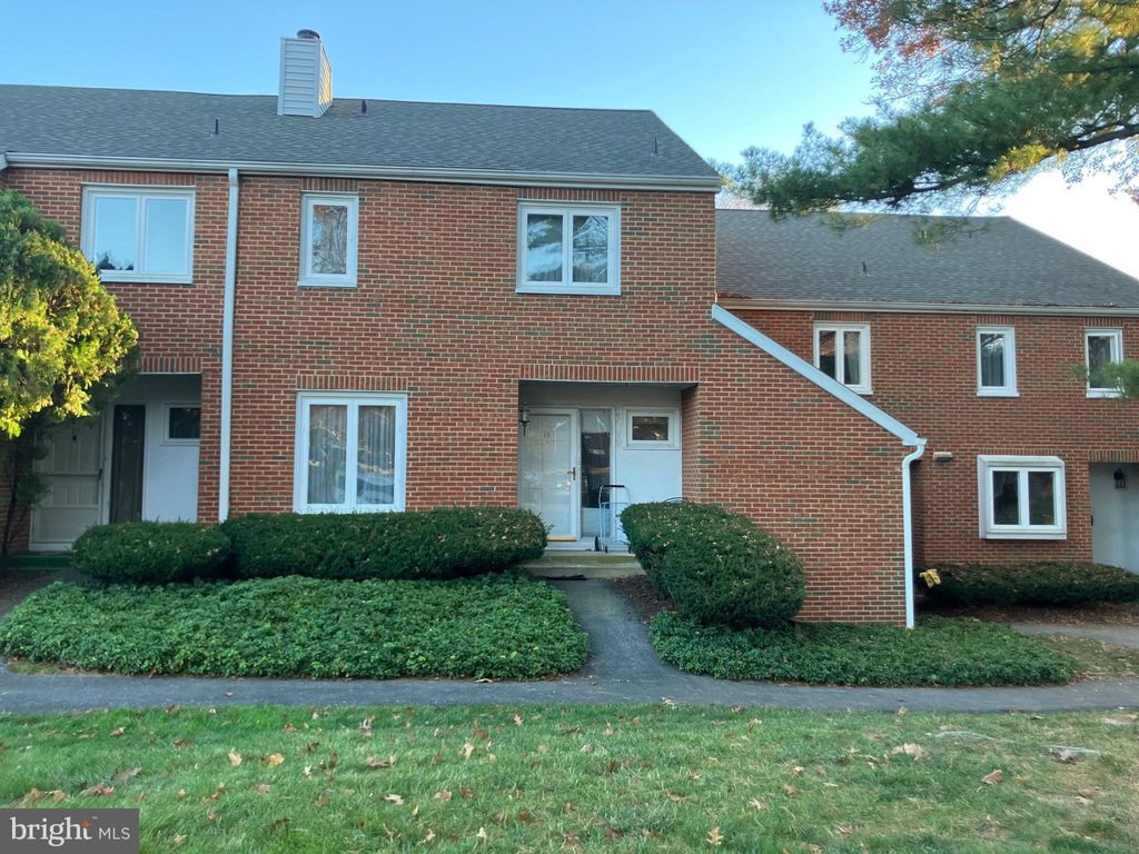 Photo of 18 Beechtree Lane, Mountville, PA 17554 (MLS # PALA2044156)