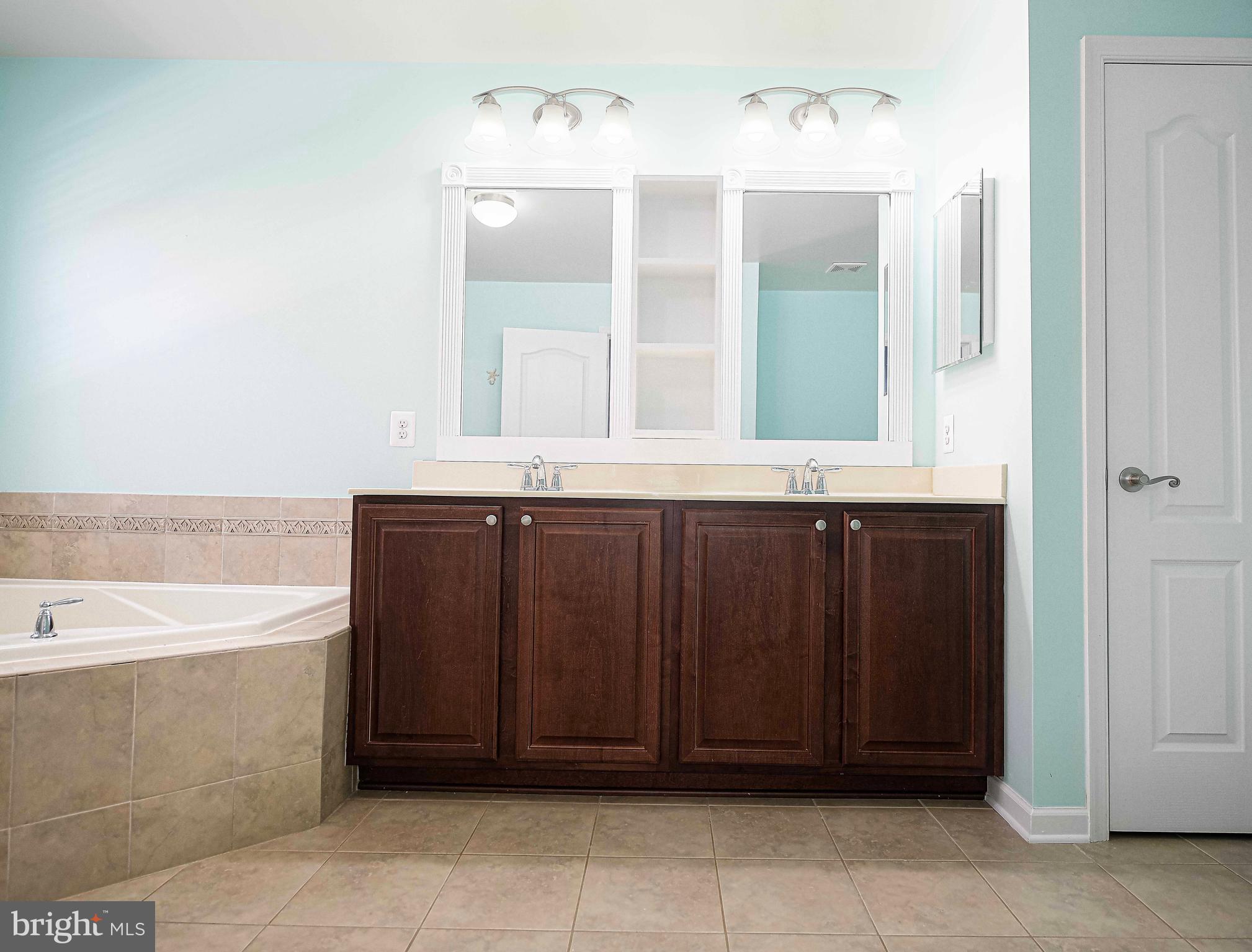 STERLING RESERVE - Residential