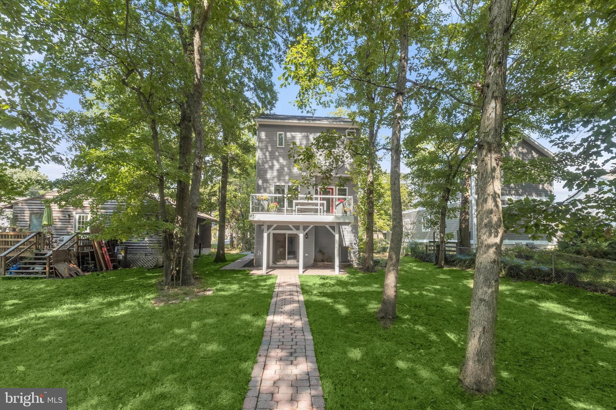 OYSTER HARBOR - Residential