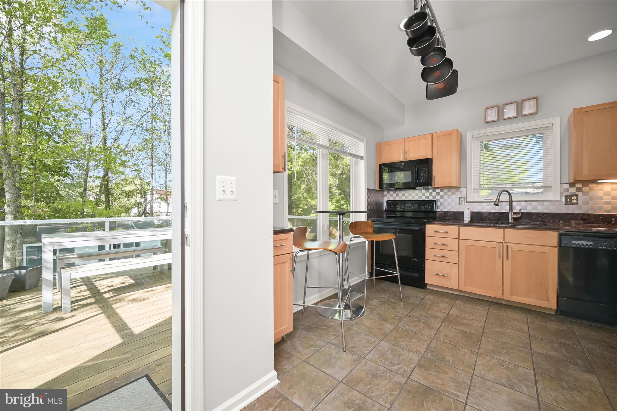 OYSTER HARBOR - Residential