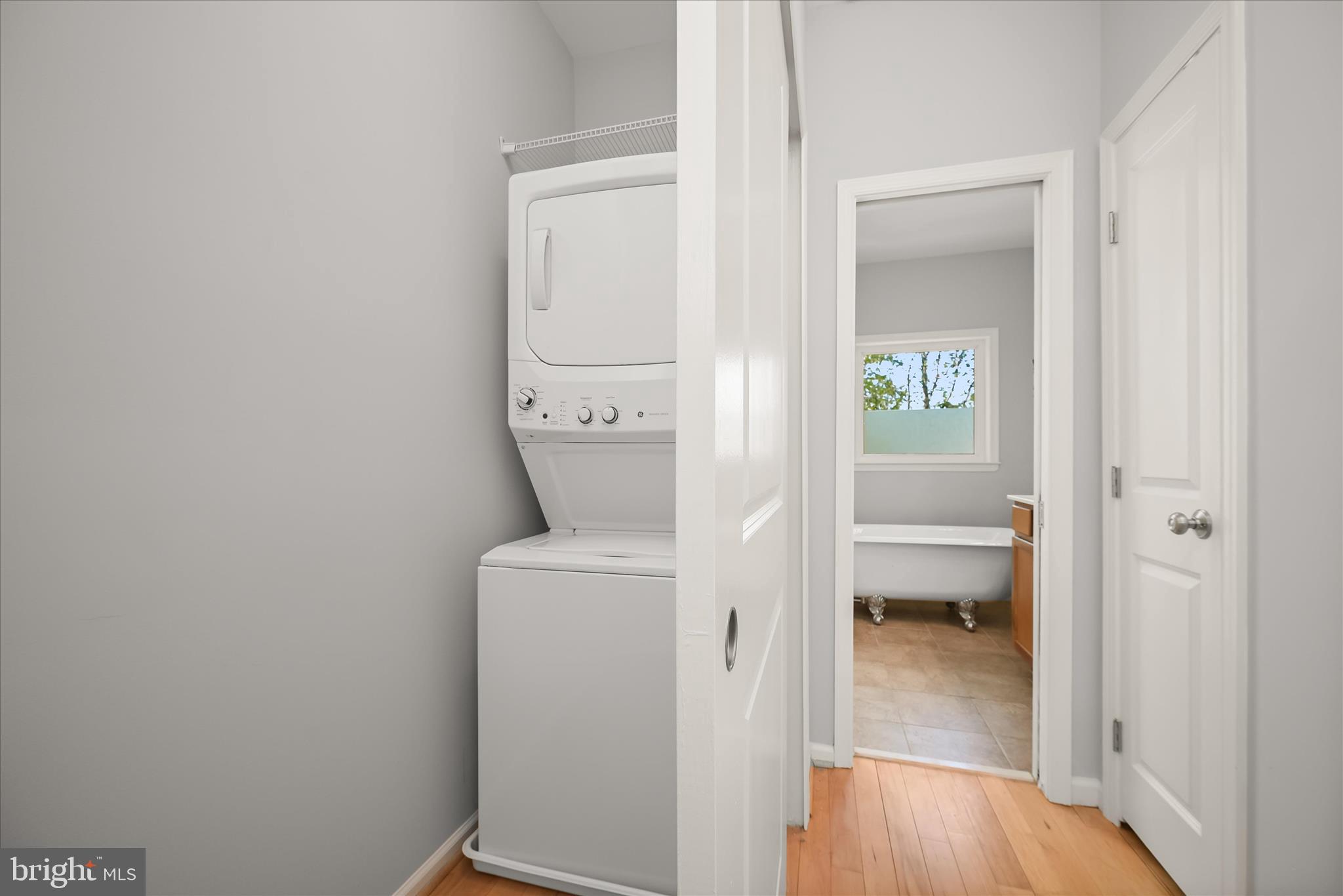 OYSTER HARBOR - Residential