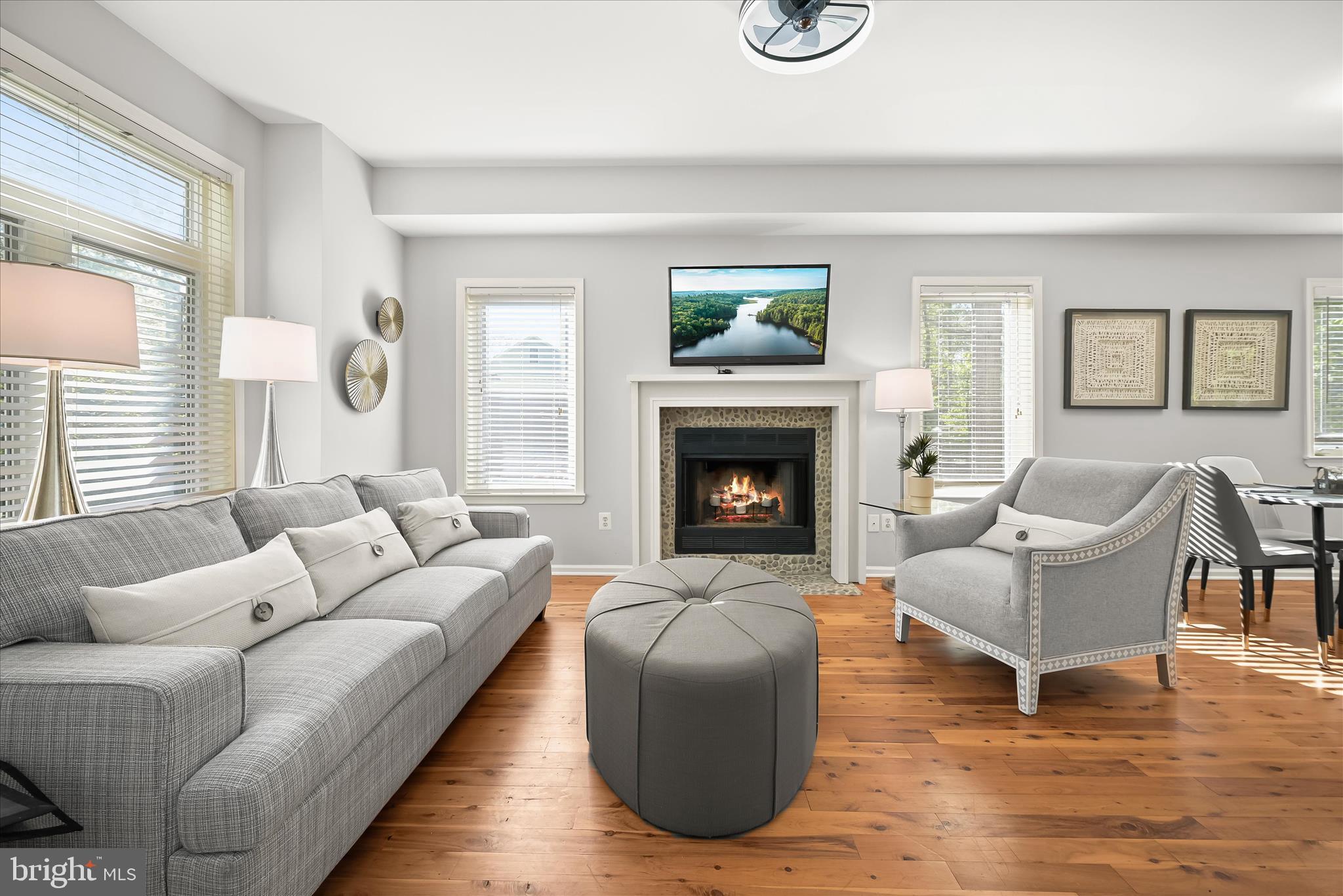 OYSTER HARBOR - Residential