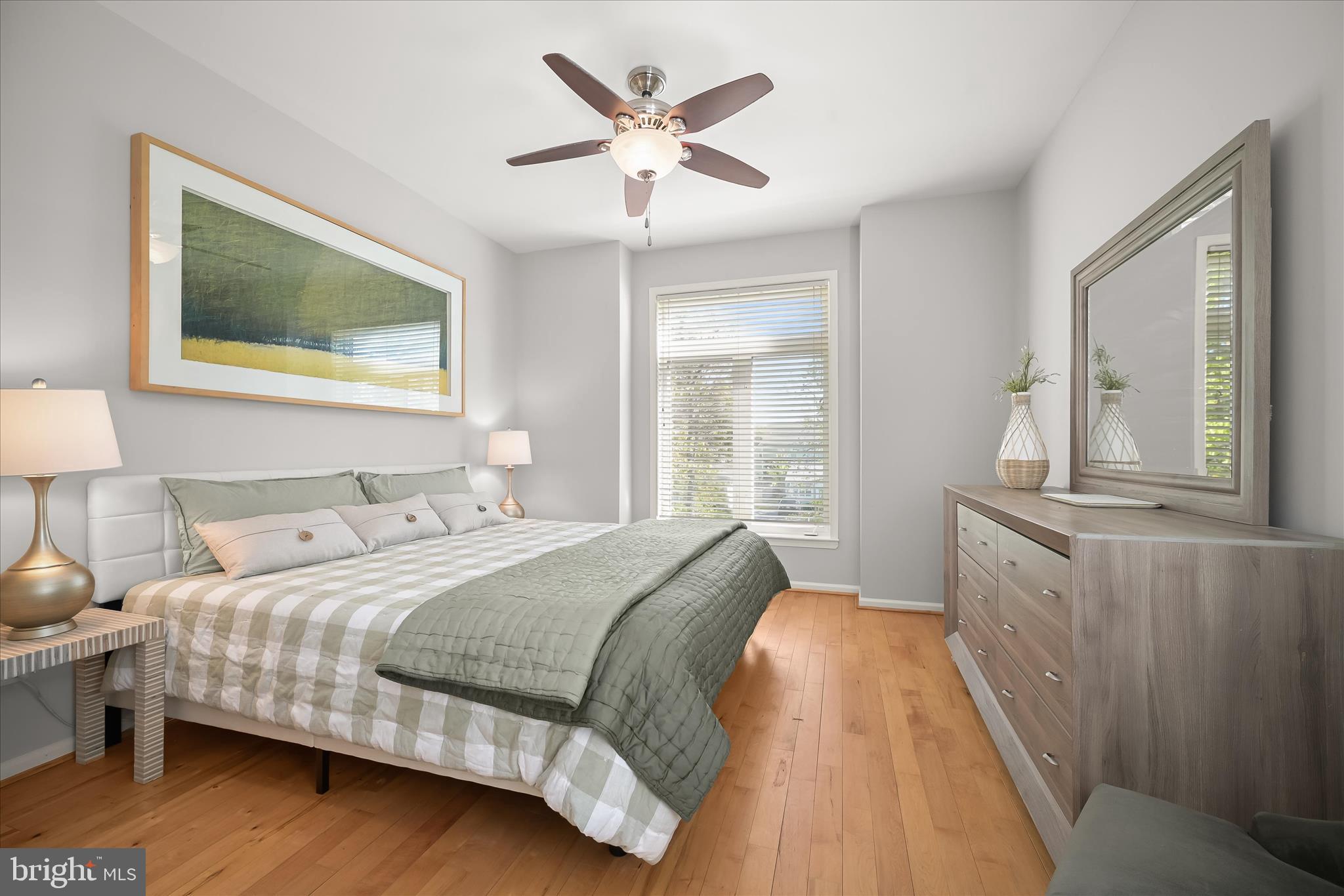 OYSTER HARBOR - Residential