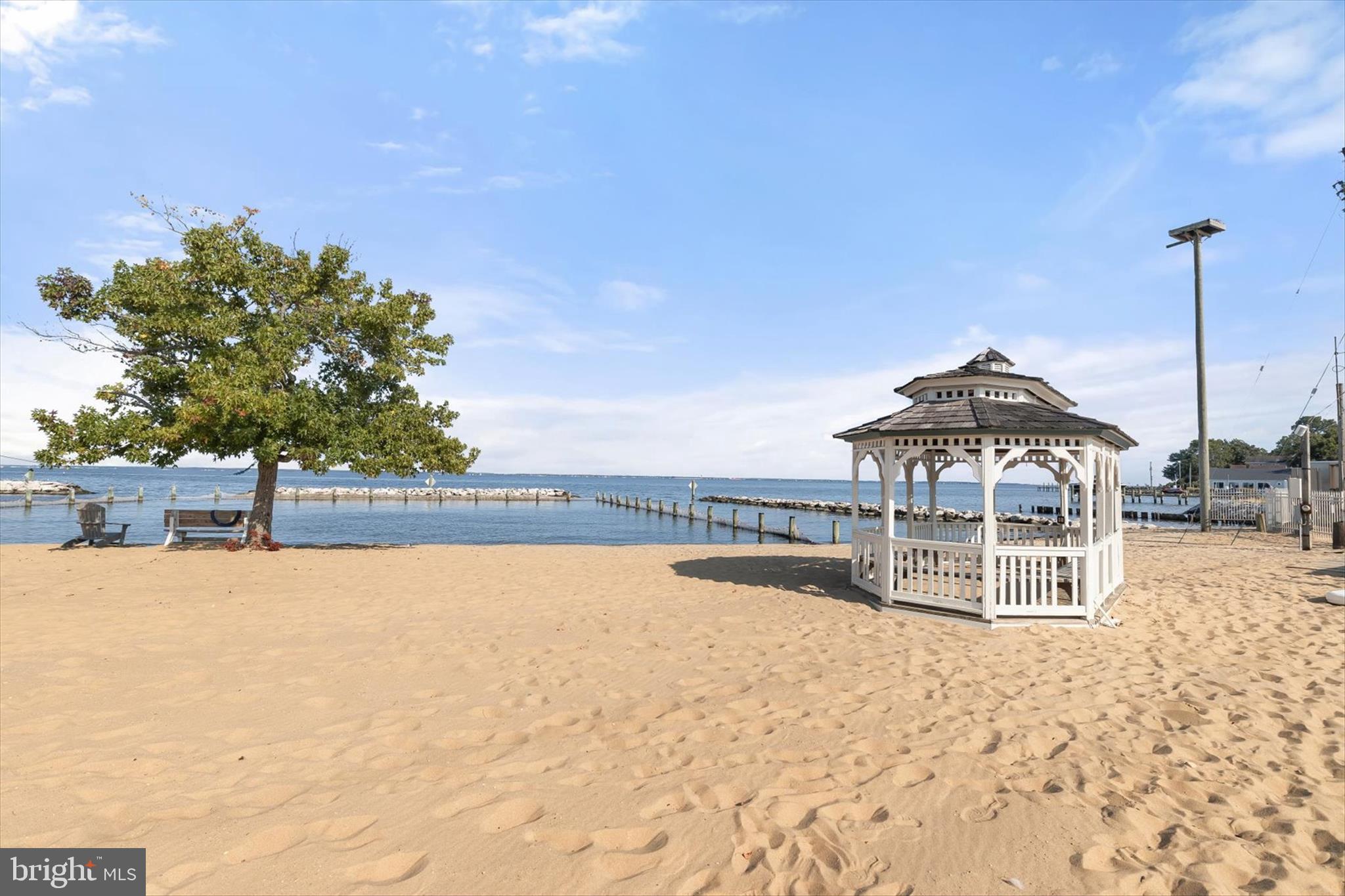 OYSTER HARBOR - Residential