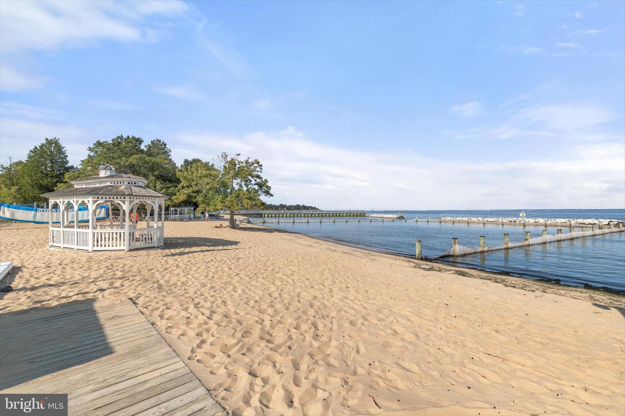 OYSTER HARBOR - Residential