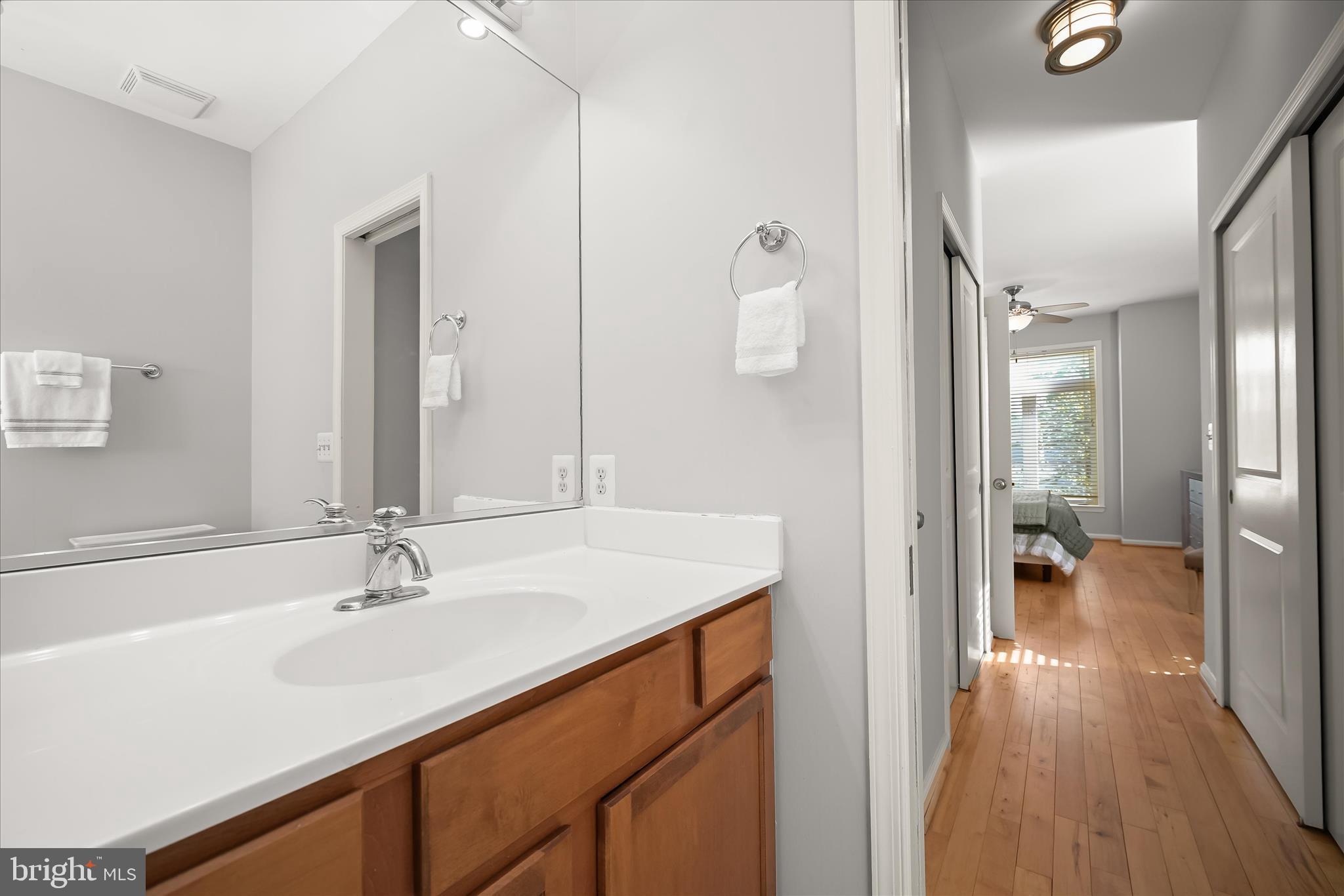 OYSTER HARBOR - Residential