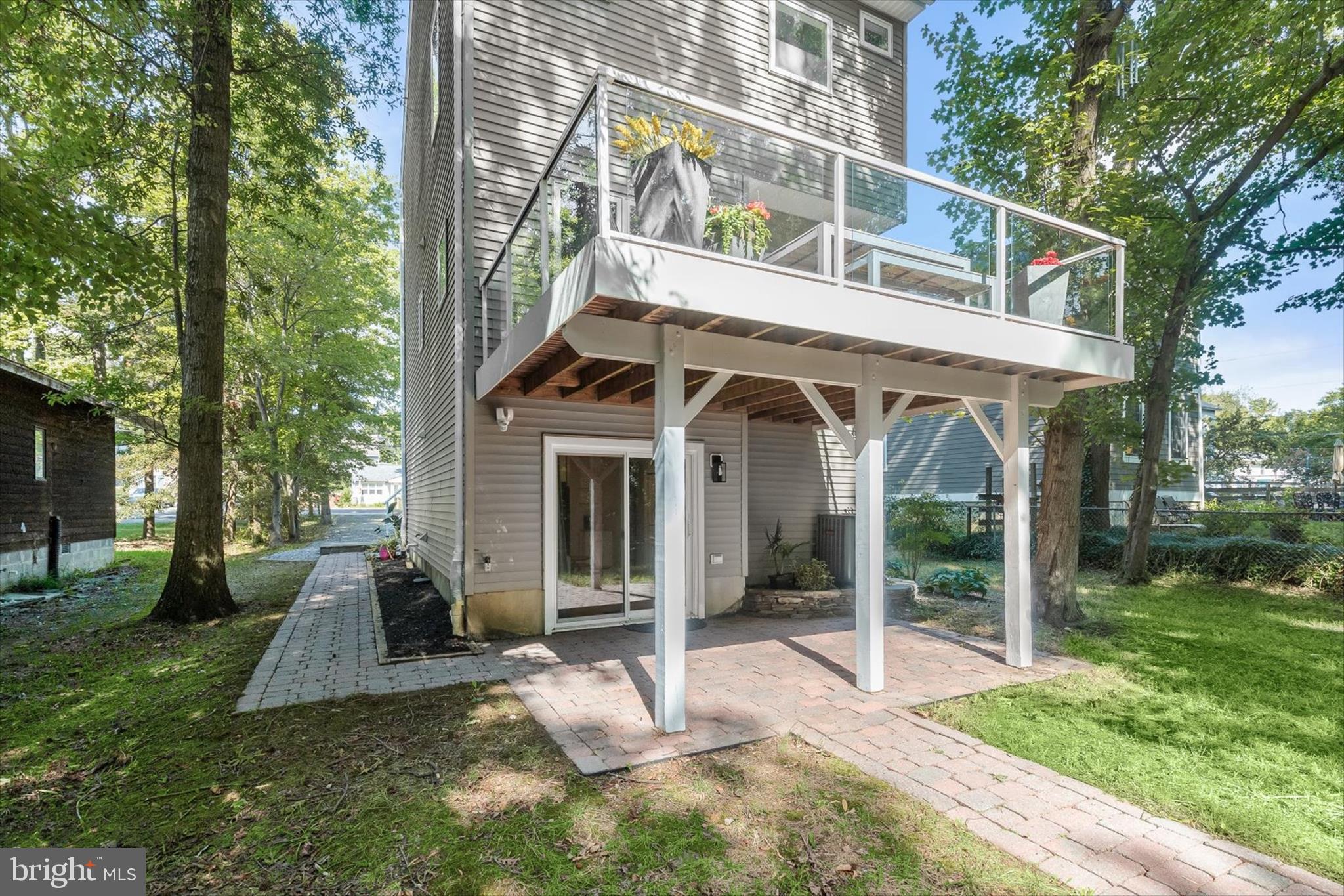 OYSTER HARBOR - Residential