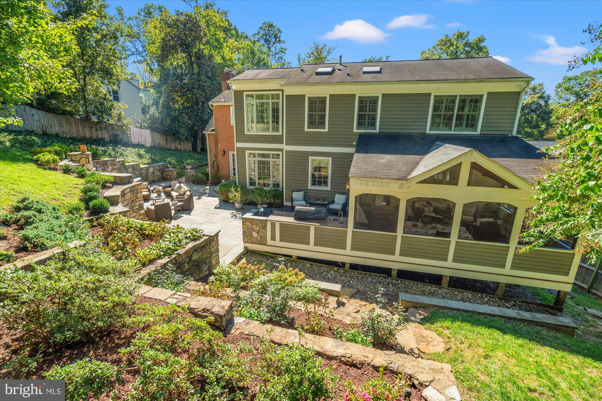 BELLE HAVEN - Residential