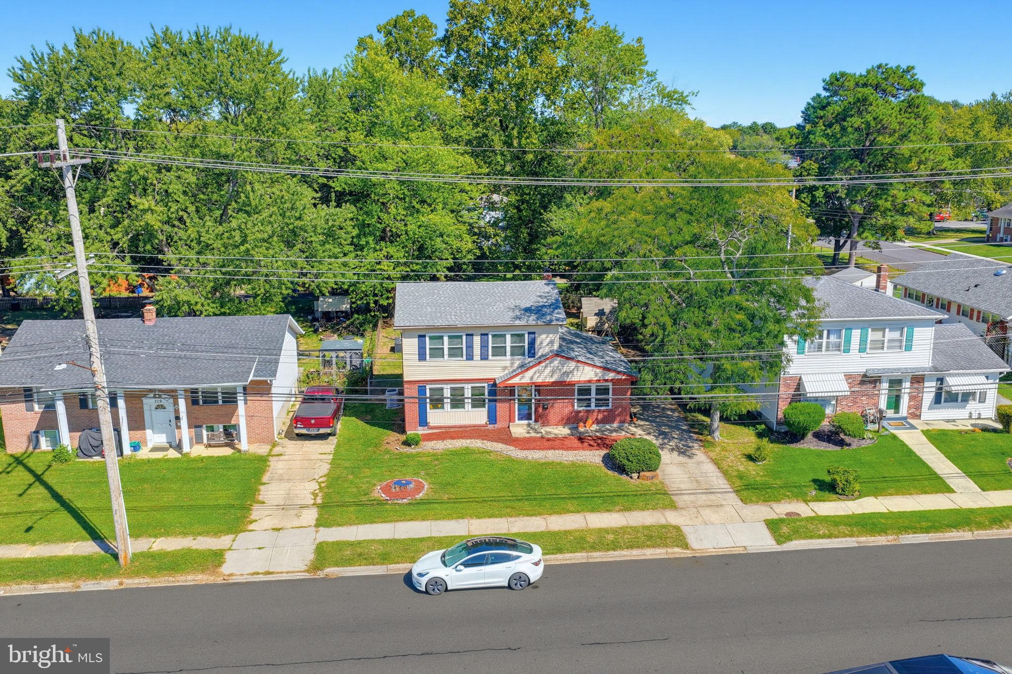713 PEAR STREET